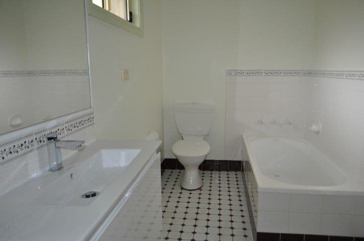 118 Rossmore Avenue, PUNCHBOWL NSW 2196, Punchbowl - Thumbnail 5