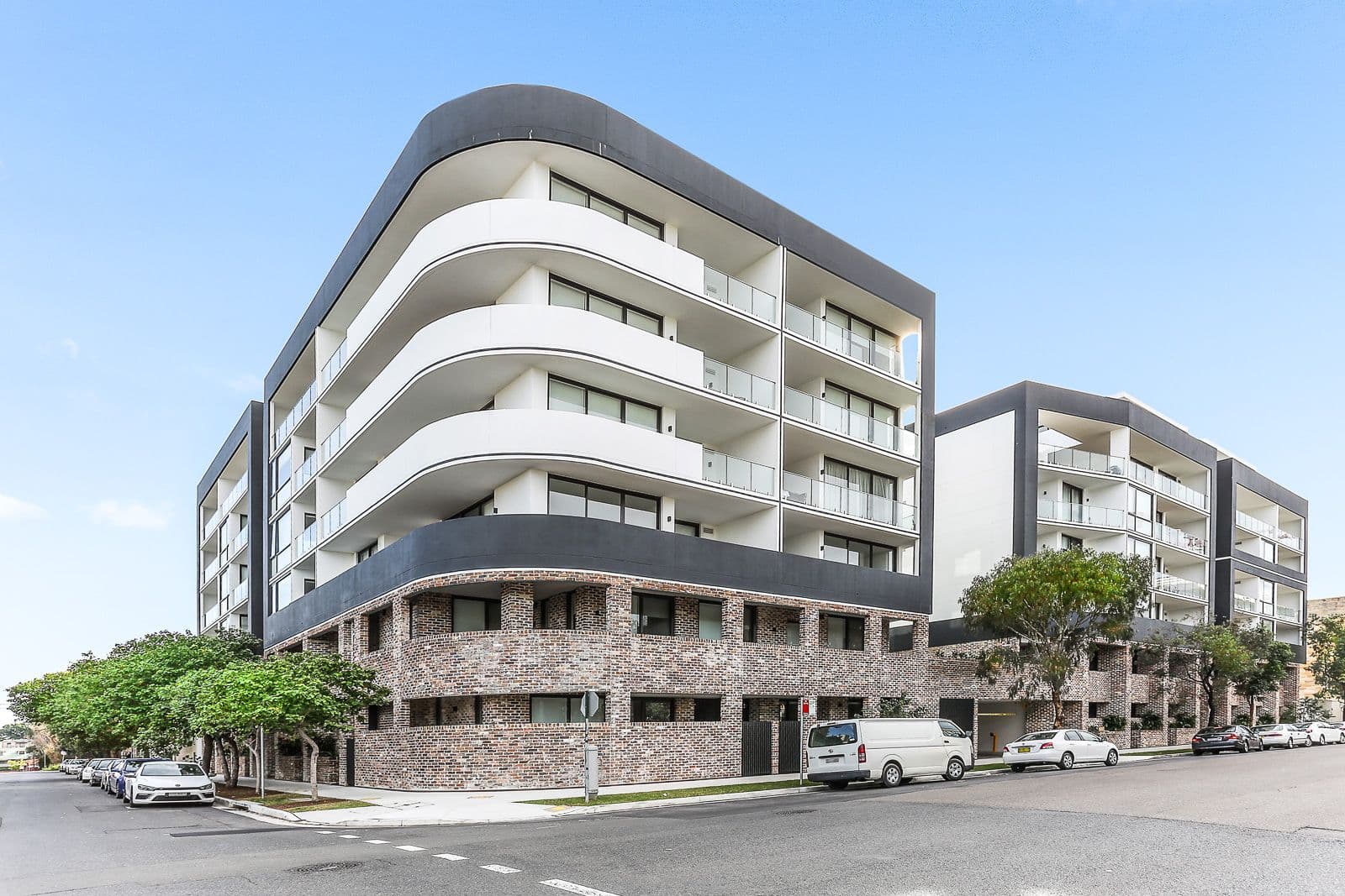 13-15 Mentmore Avenue, Rosebery NSW 2018, Rosebery - Thumbnail 8