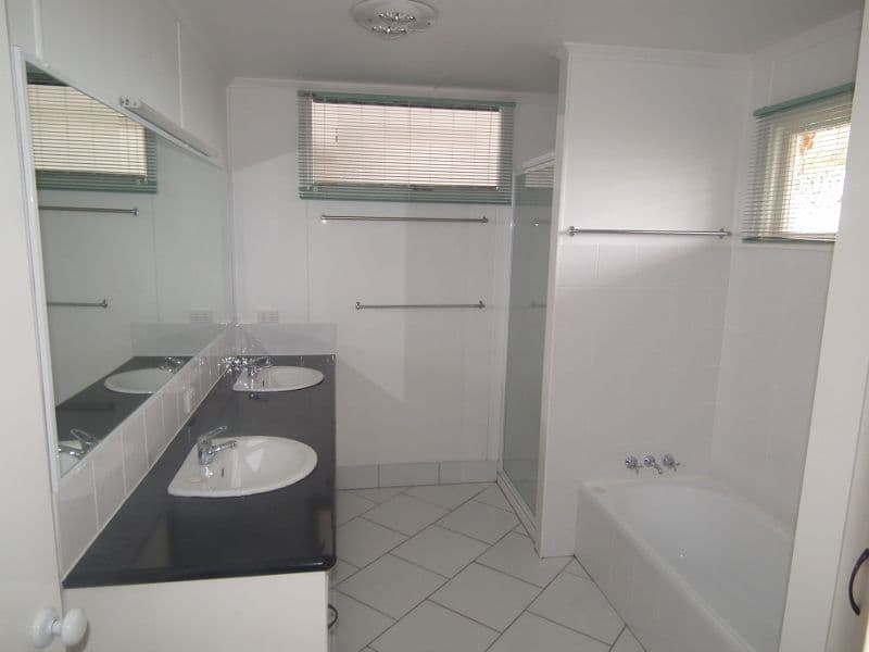30 Burrum Street, Maryborough QLD 4650, Maryborough - Thumbnail 7