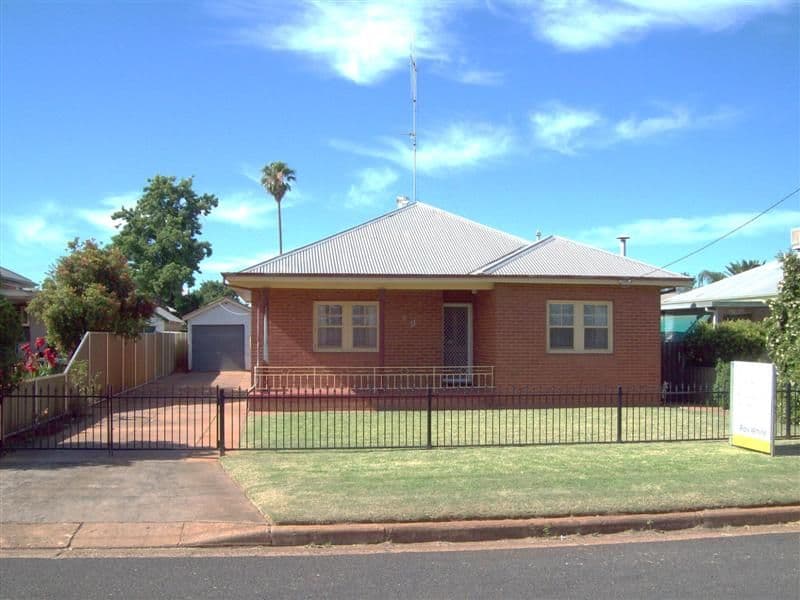 11 Macdonald Street, DUBBO NSW 2830, Dubbo - Image 1