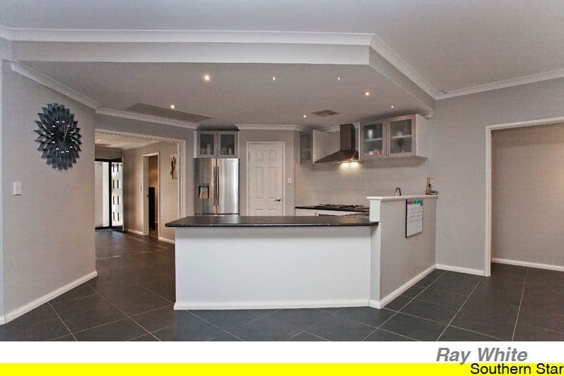 5 Nornalup Close, Aubin Grove WA 6164, Aubin Grove - Thumbnail 3