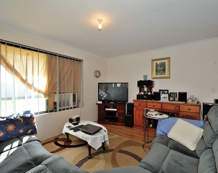 65 Gnangara Drive, WAIKIKI WA 6169, Waikiki - Thumbnail 7