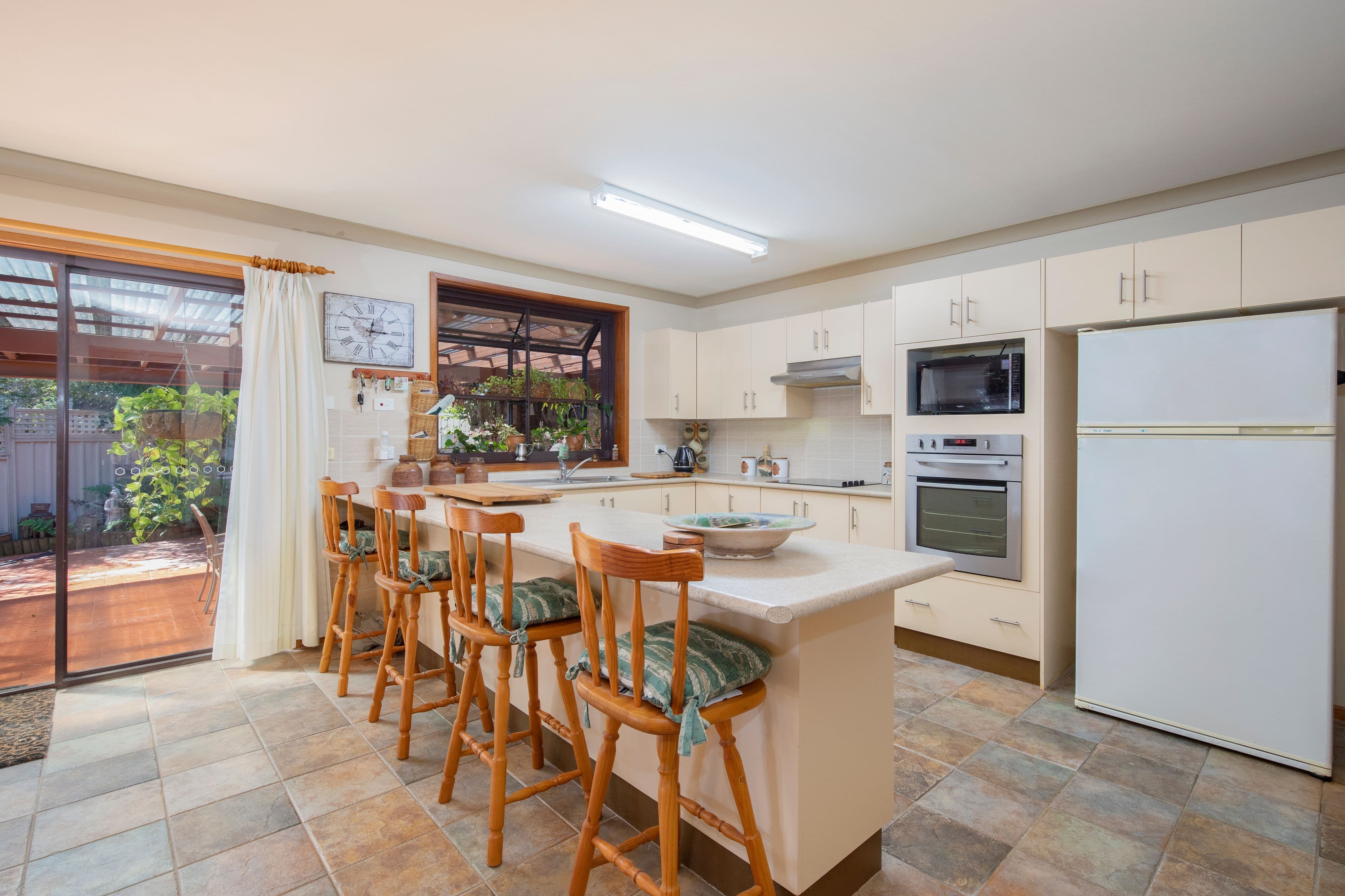 19 Suffolk Drive, Valentine NSW 2280, Valentine - Thumbnail 2