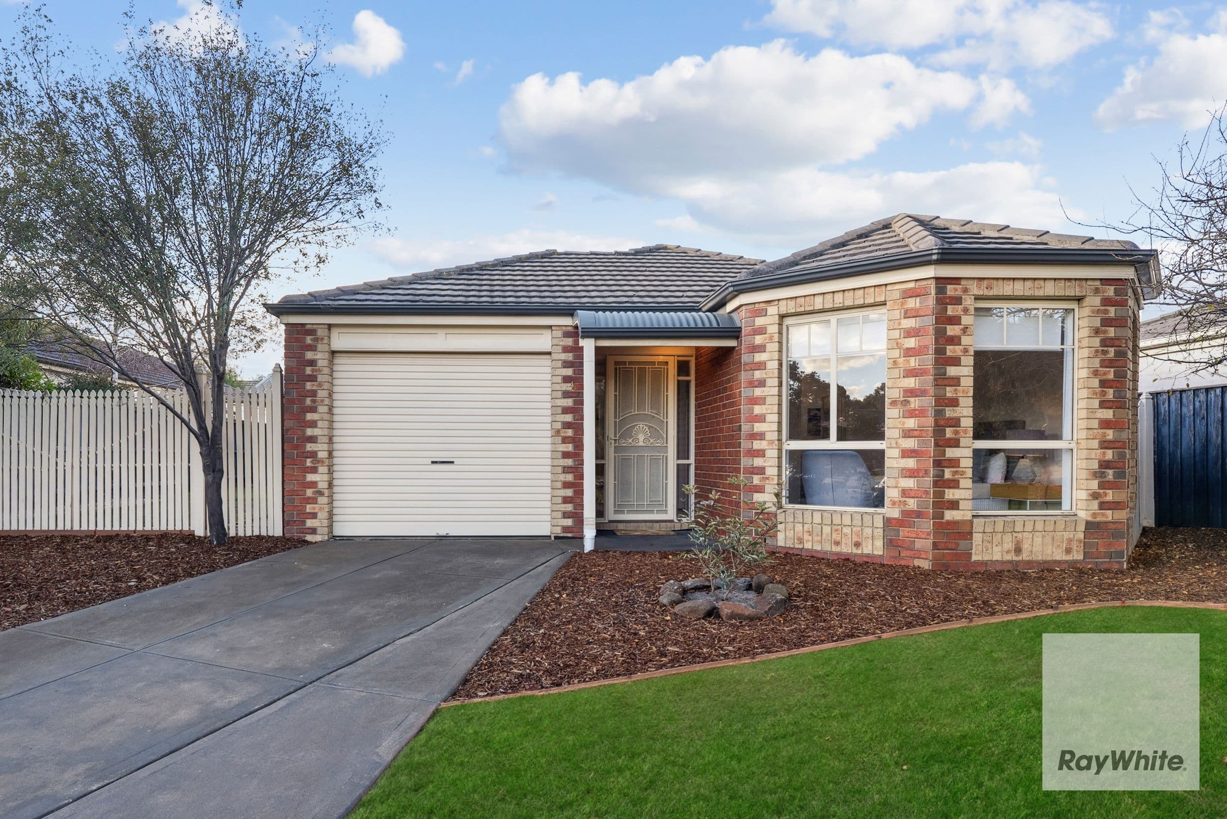 4 Shearer Close, Sydenham VIC 3037, Sydenham - Image 1
