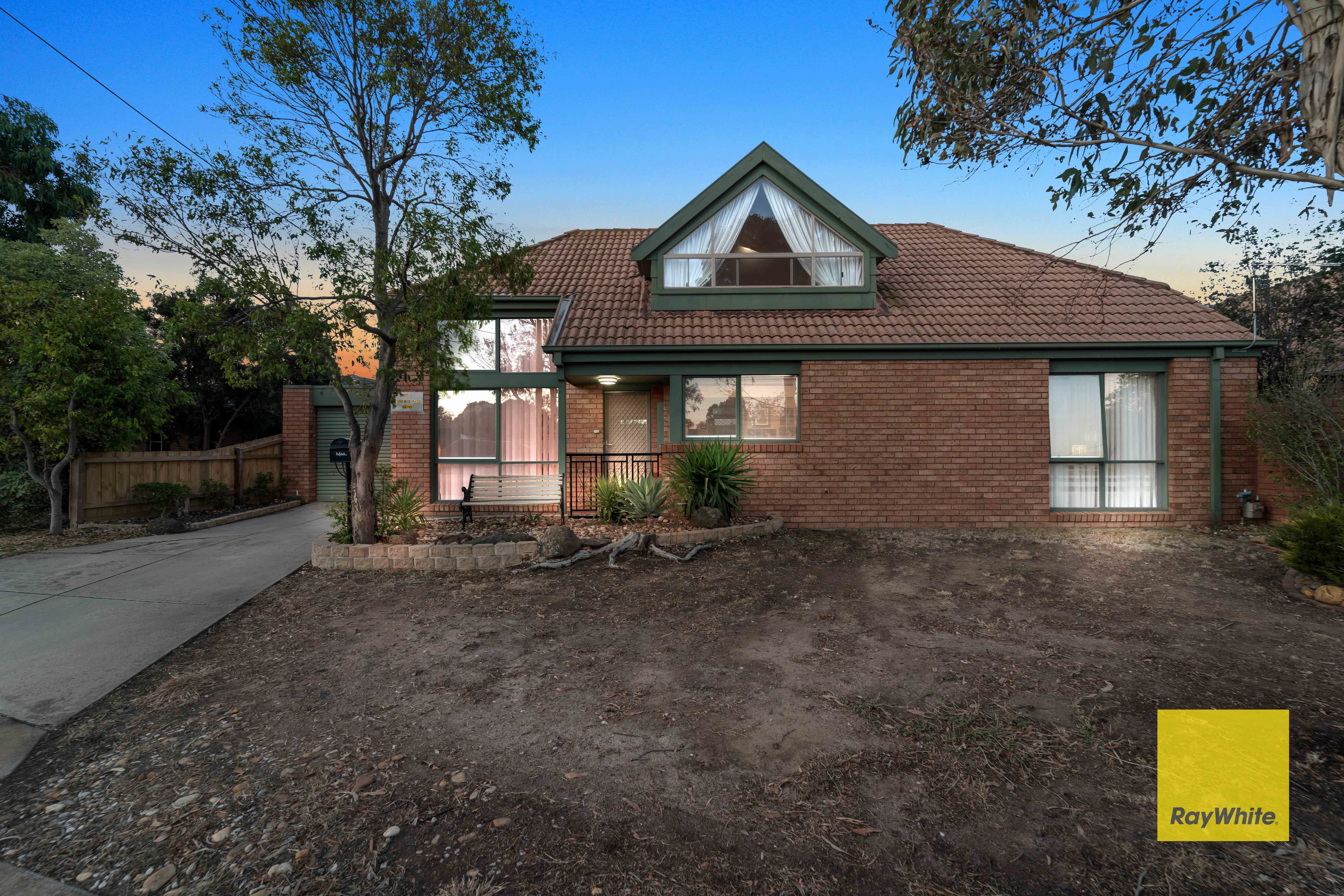 153 Mossfiel Drive, Hoppers Crossing VIC 3029, Hoppers Crossing - Thumbnail 2
