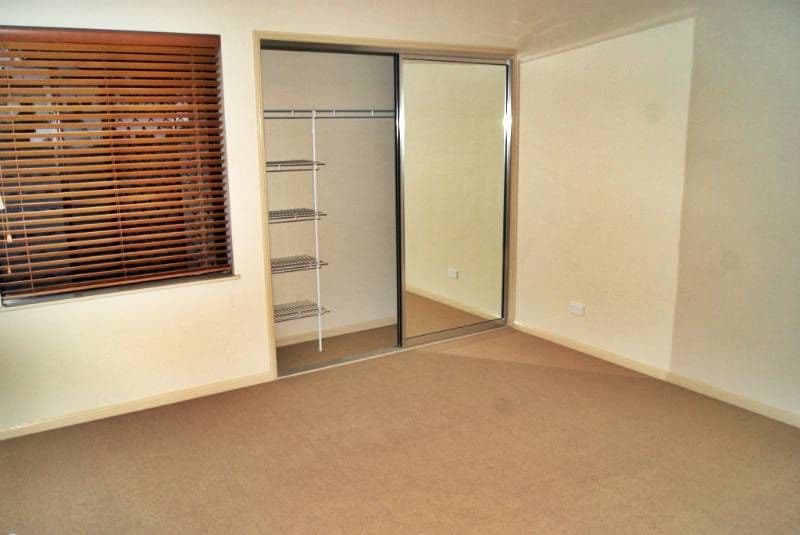 1 Robson Street, MOOROOBOOL QLD 4870, Mooroobool - Thumbnail 6