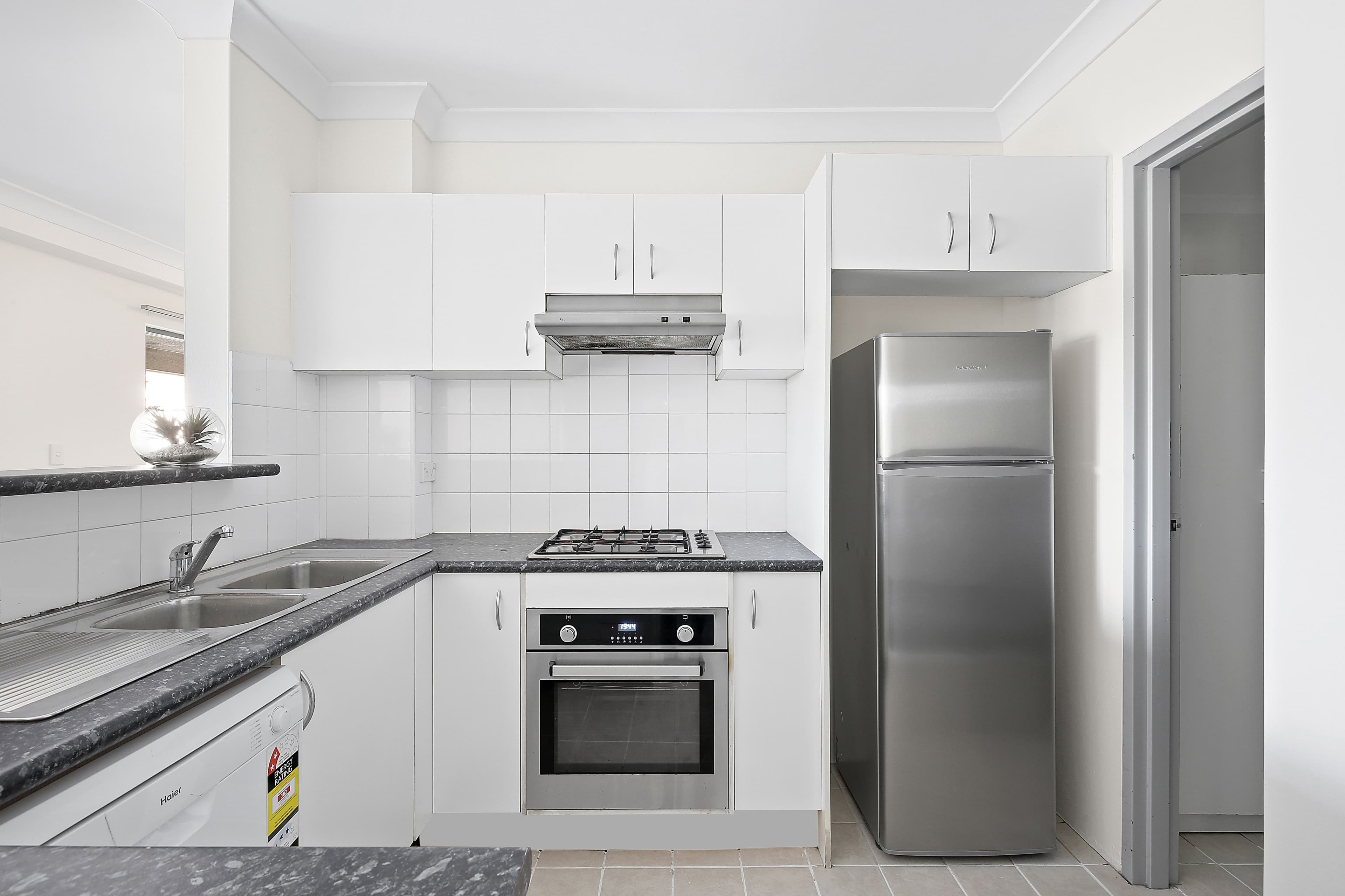 16 Sadlier Crescent, Petersham NSW 2049, Petersham - Thumbnail 5