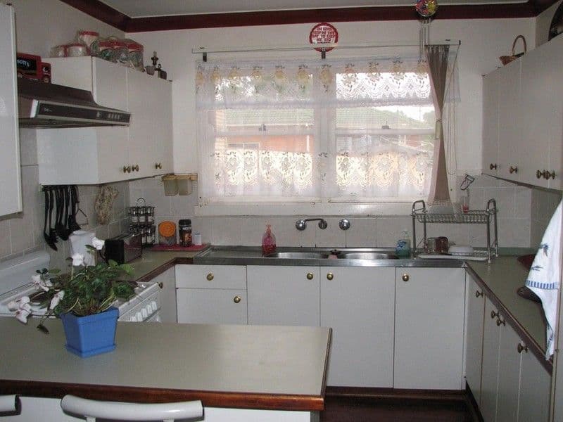 32 Railside Avenue, BARGO NSW 2574, Bargo - Thumbnail 2