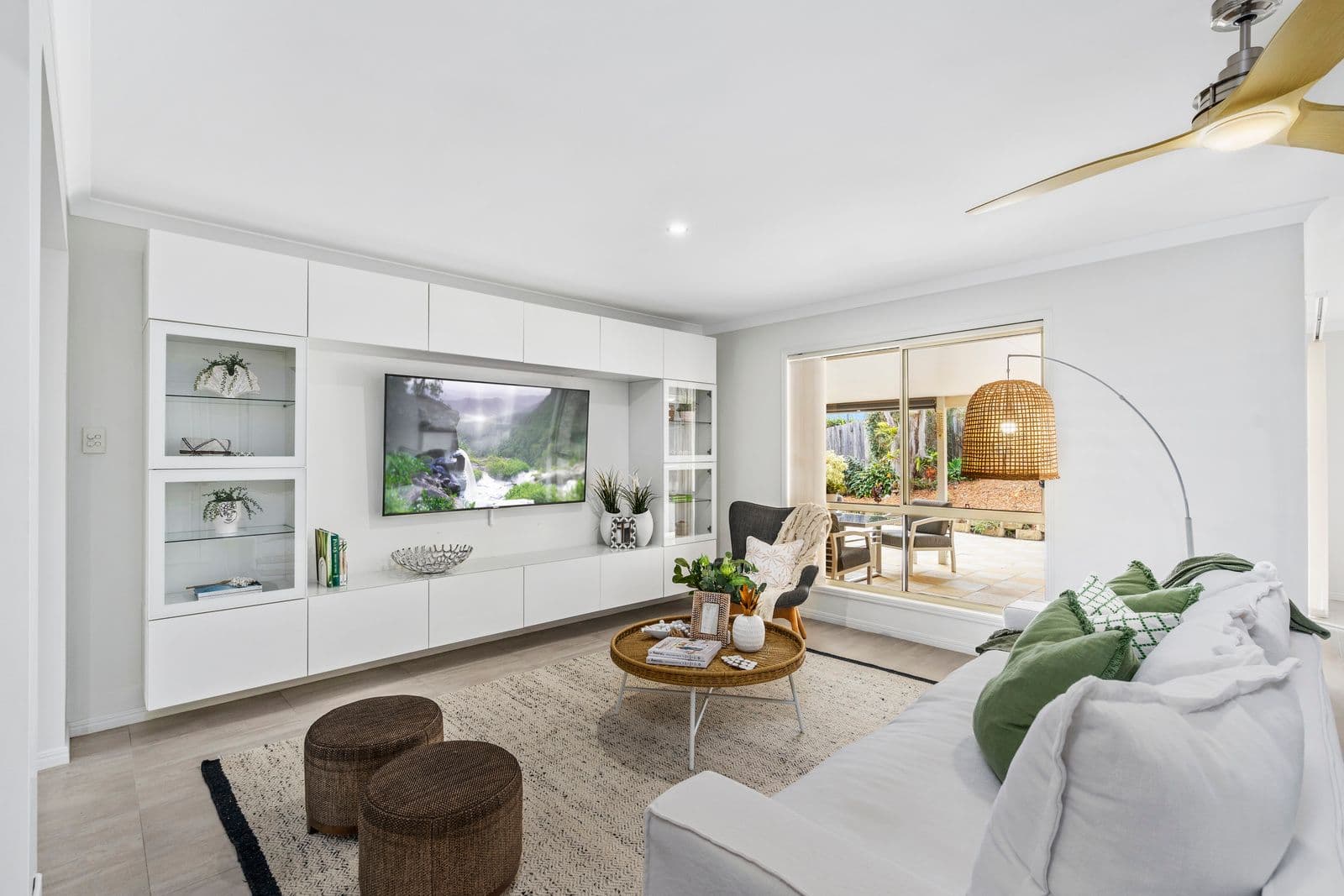 8 Temoe Rise, Pacific Pines QLD 4211, Pacific Pines - Image 1