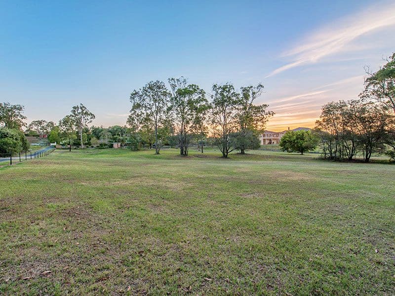 872 Beams Road, Bridgeman Downs QLD 4035, Bridgeman Downs - Thumbnail 2