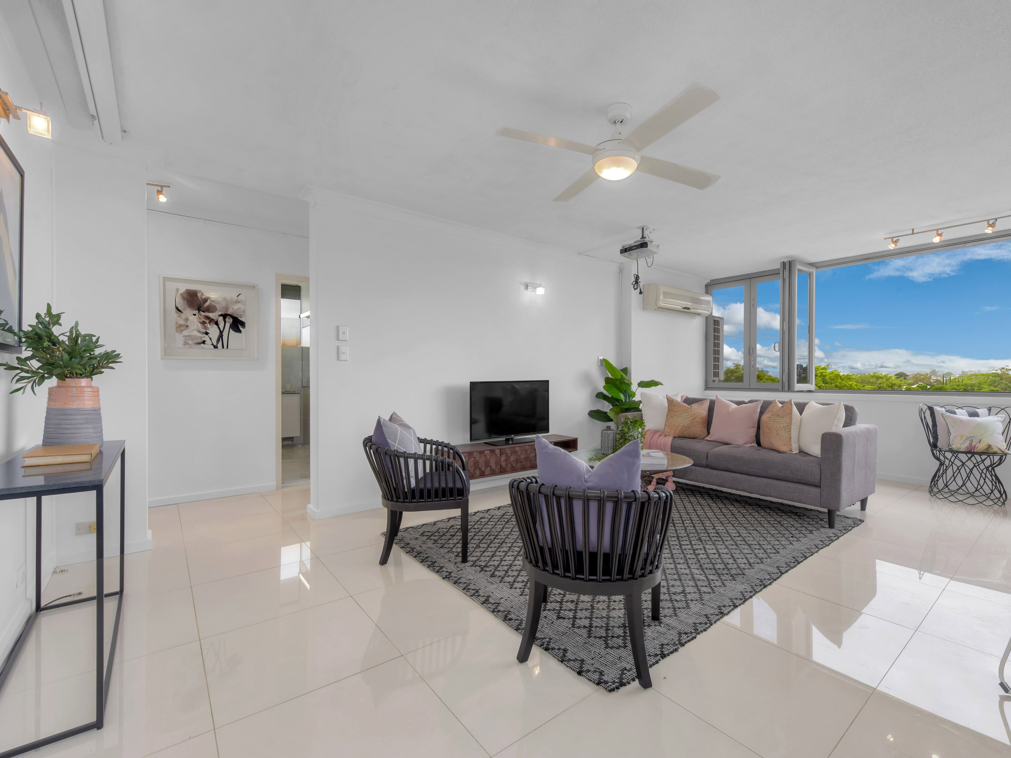 12 Hanworth Street, East Brisbane QLD 4169, East Brisbane - Thumbnail 3