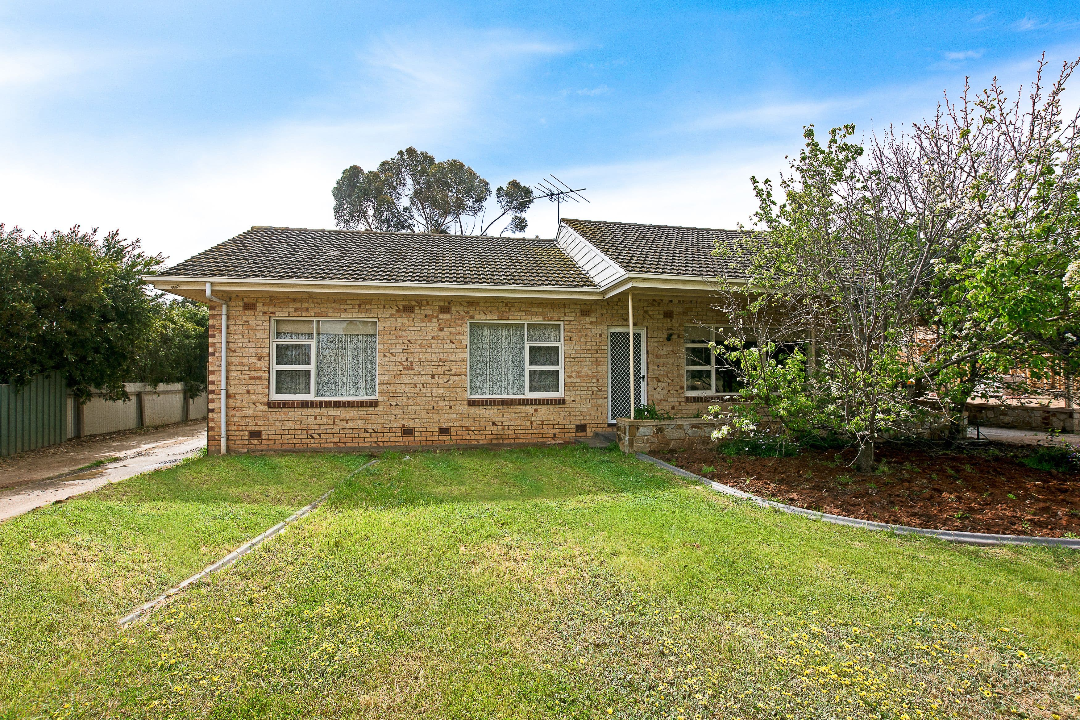 107 Standen Street, Murray Bridge SA 5253, Murray Bridge - Thumbnail 2