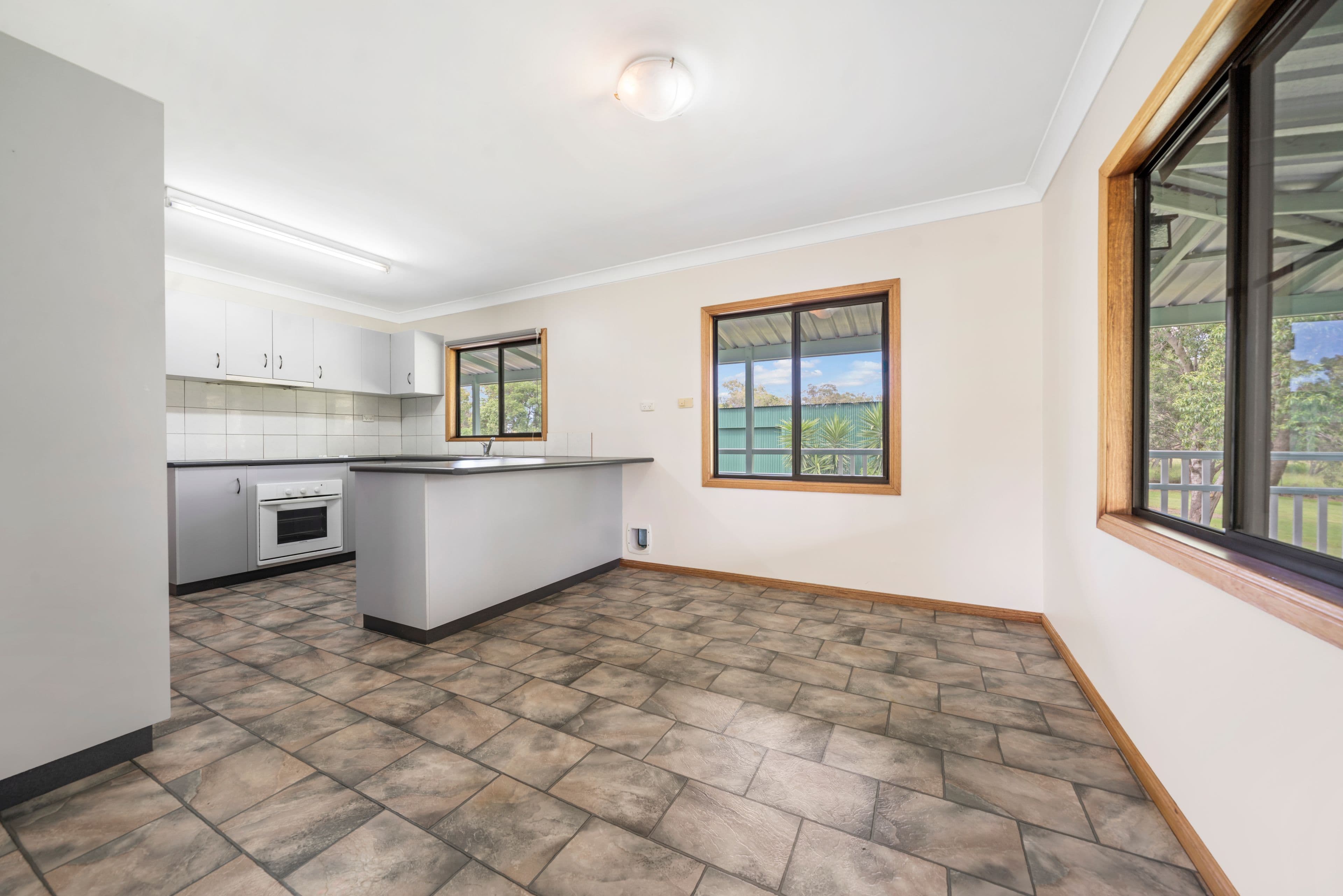 28 Claire Lee Crescent, Kingsthorpe QLD 4400, Kingsthorpe - Thumbnail 5