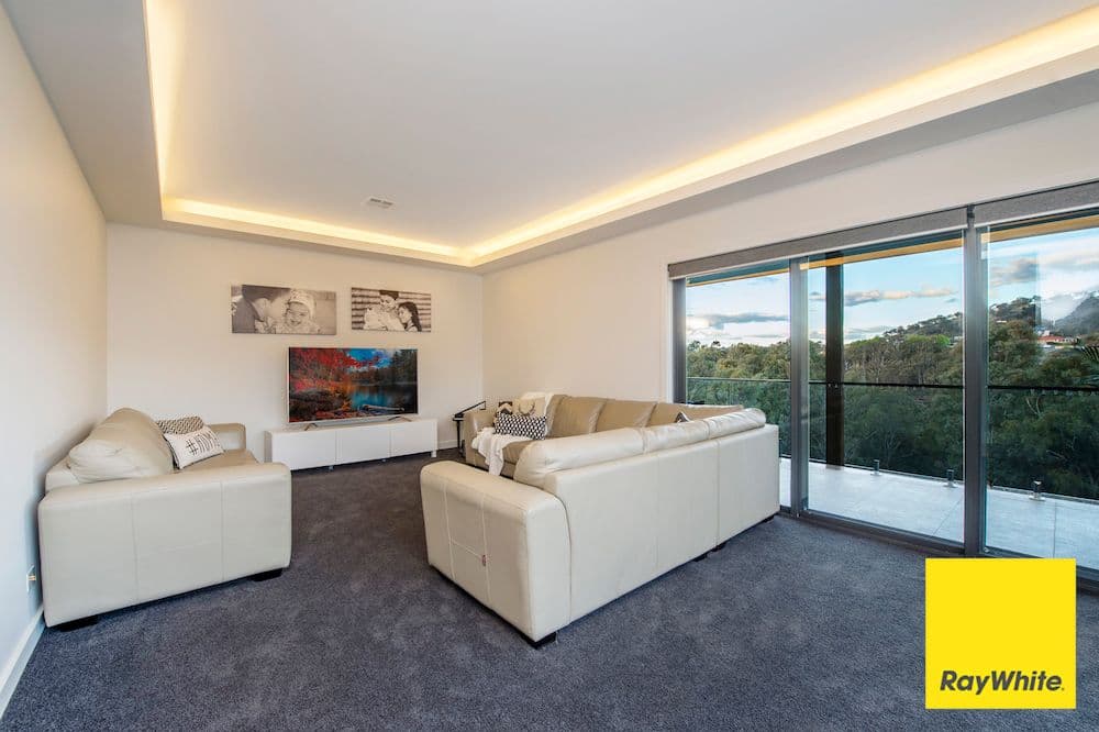 87 Waterfall Drive, Jerrabomberra - Thumbnail 4