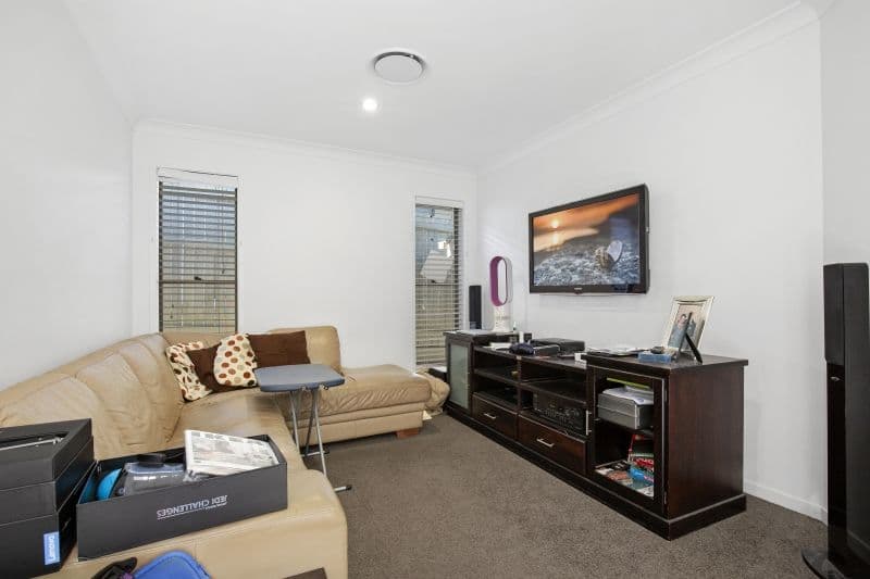 11 Mersey Street, Upper Coomera QLD 4209, Upper Coomera - Thumbnail 2