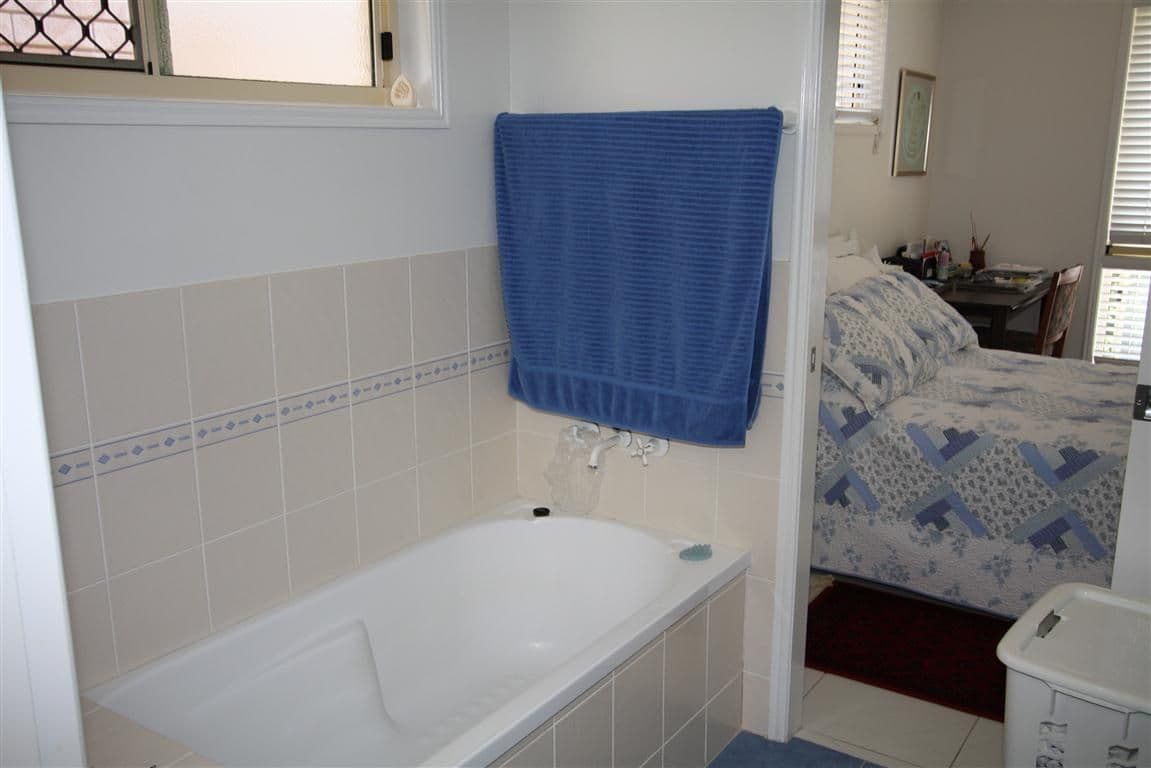 240 German Street, NORMAN GARDENS QLD 4701, Norman Gardens - Thumbnail 6