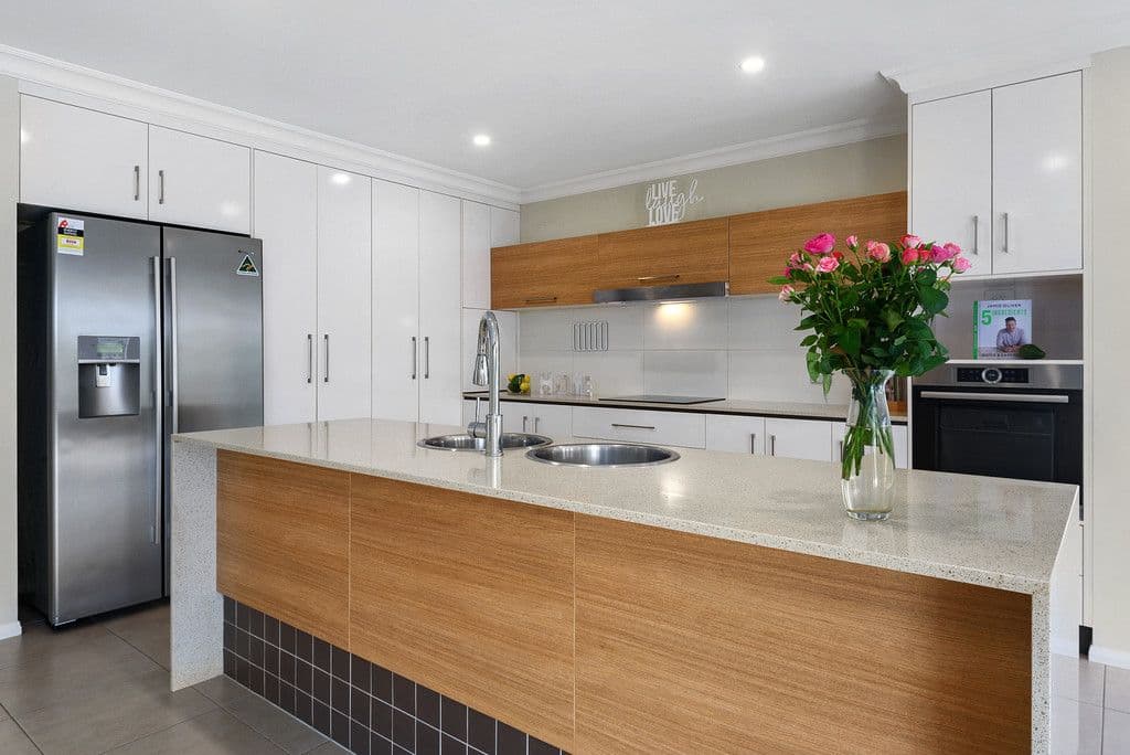 20 Fallon Drive, Middle Ridge QLD 4350, Middle Ridge - Thumbnail 4