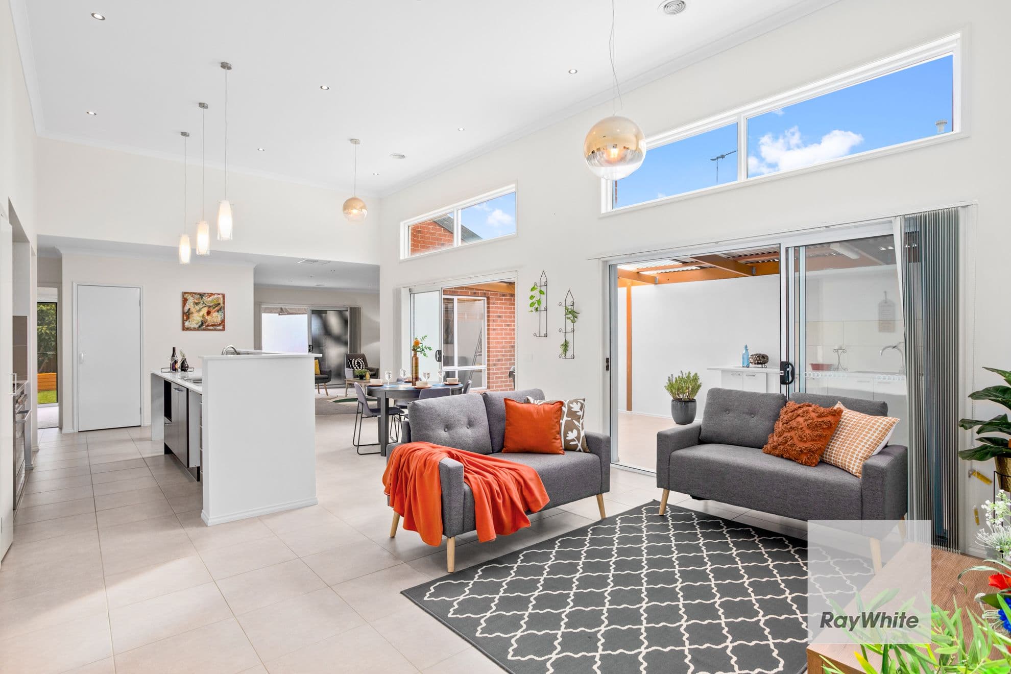 5 Devonport Court, Taylors Hill VIC 3037, Taylors Hill - Thumbnail 4