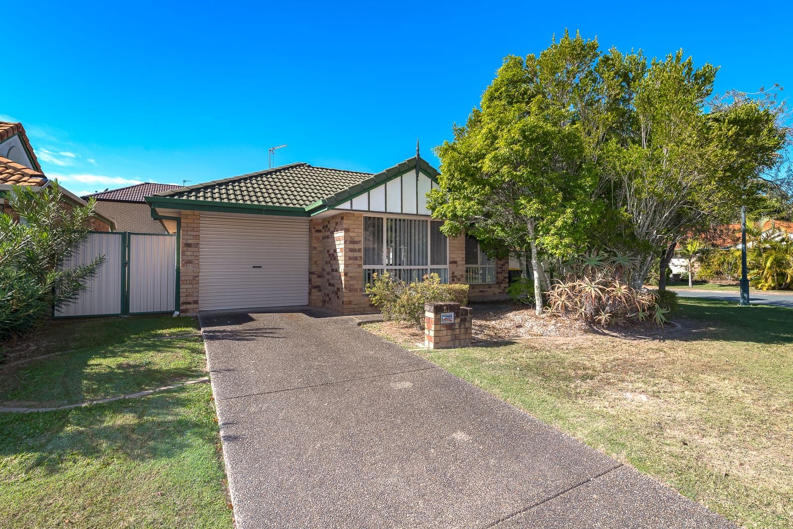 21 Leonardo Circuit, Coombabah QLD 4216, Coombabah - Thumbnail 2