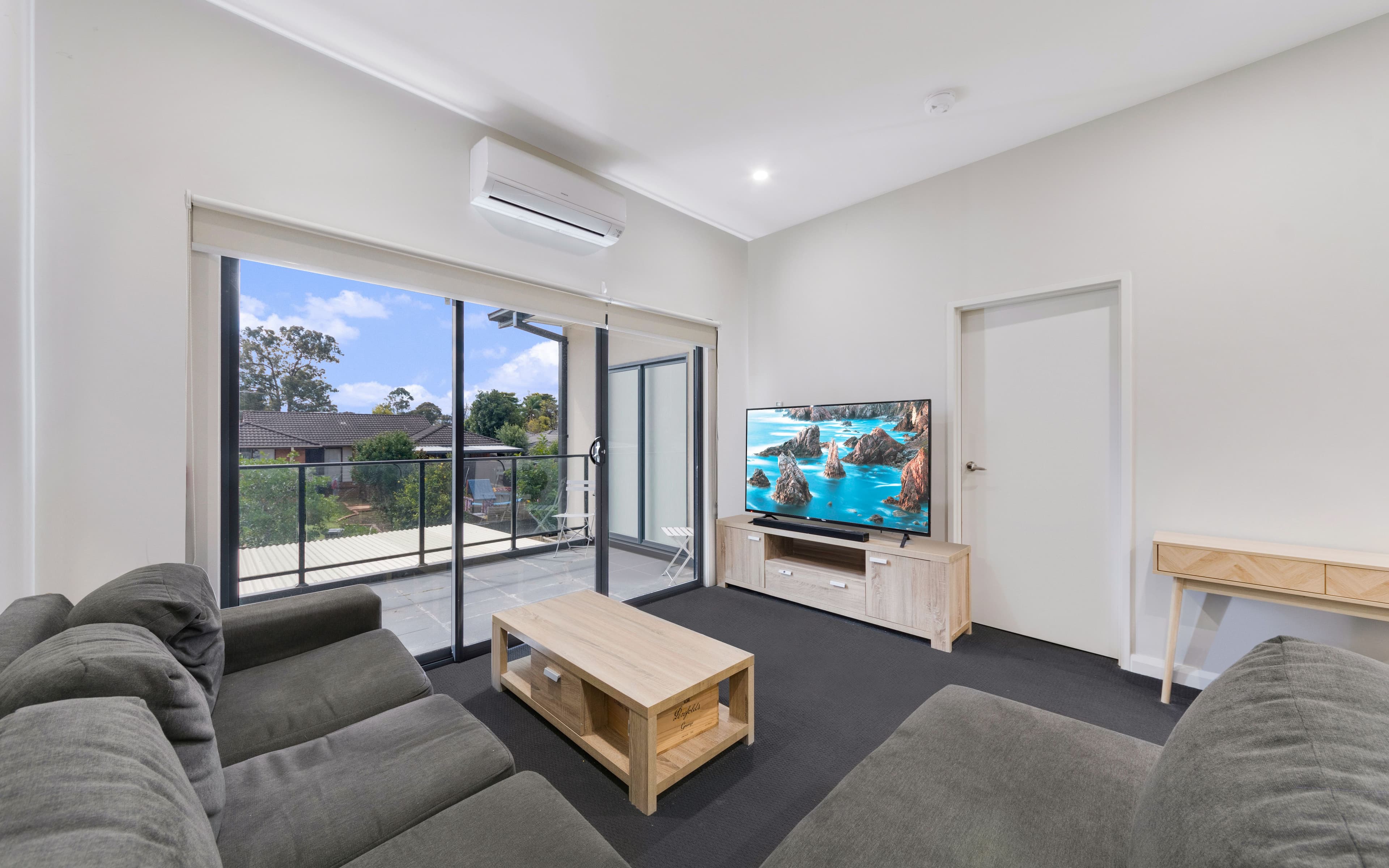 26 Third Avenue, Macquarie Fields NSW 2564, Macquarie Fields - Thumbnail 2