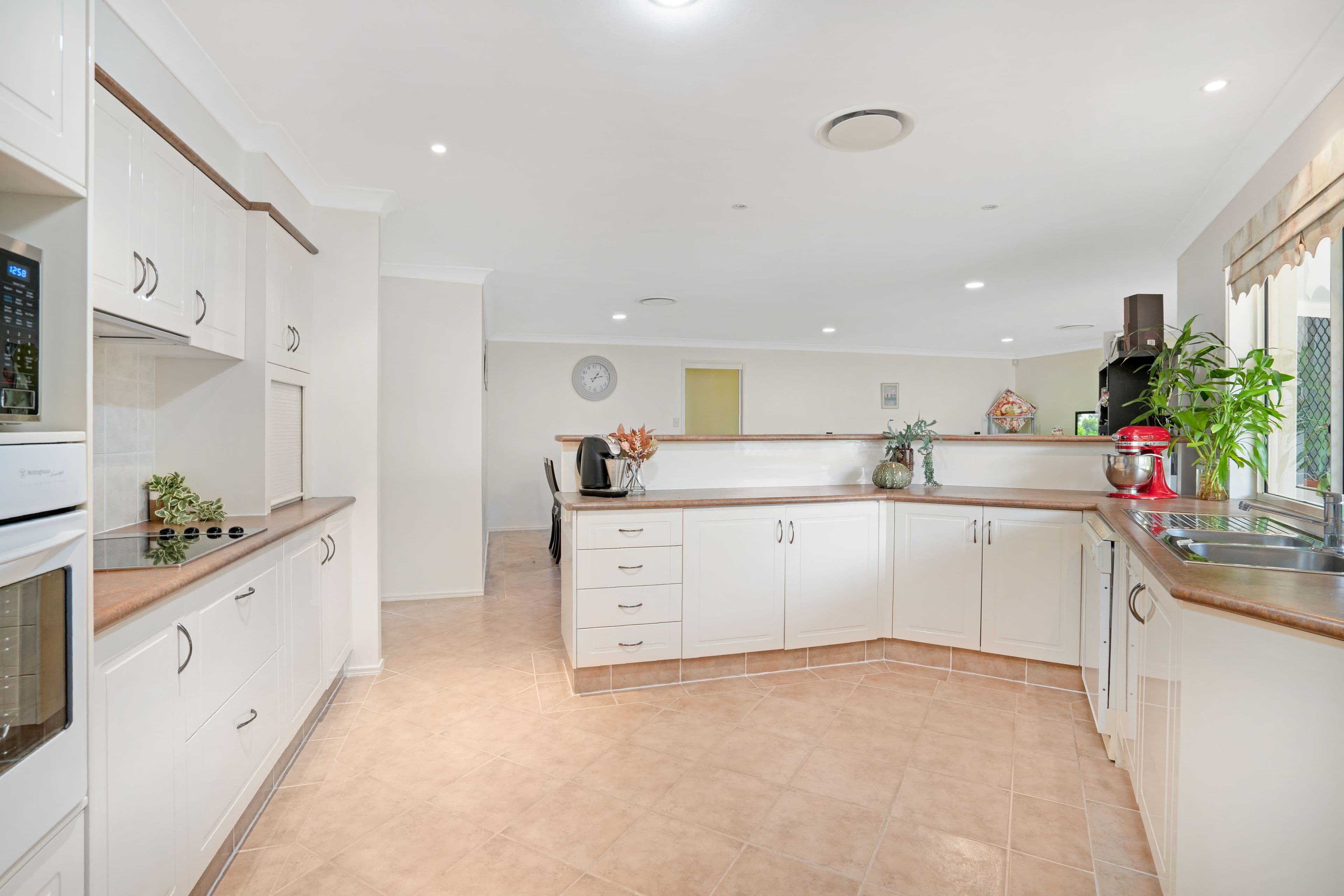 5 Rainbow Fern Court, Robina QLD 4226, Robina - Thumbnail 3