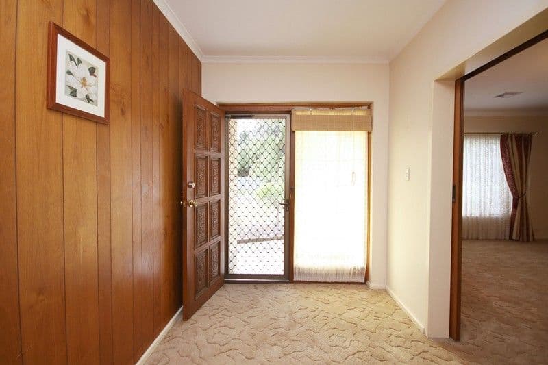 30 Wyatt Road, PARAFIELD GARDENS SA 5107, Parafield Gardens - Thumbnail 3