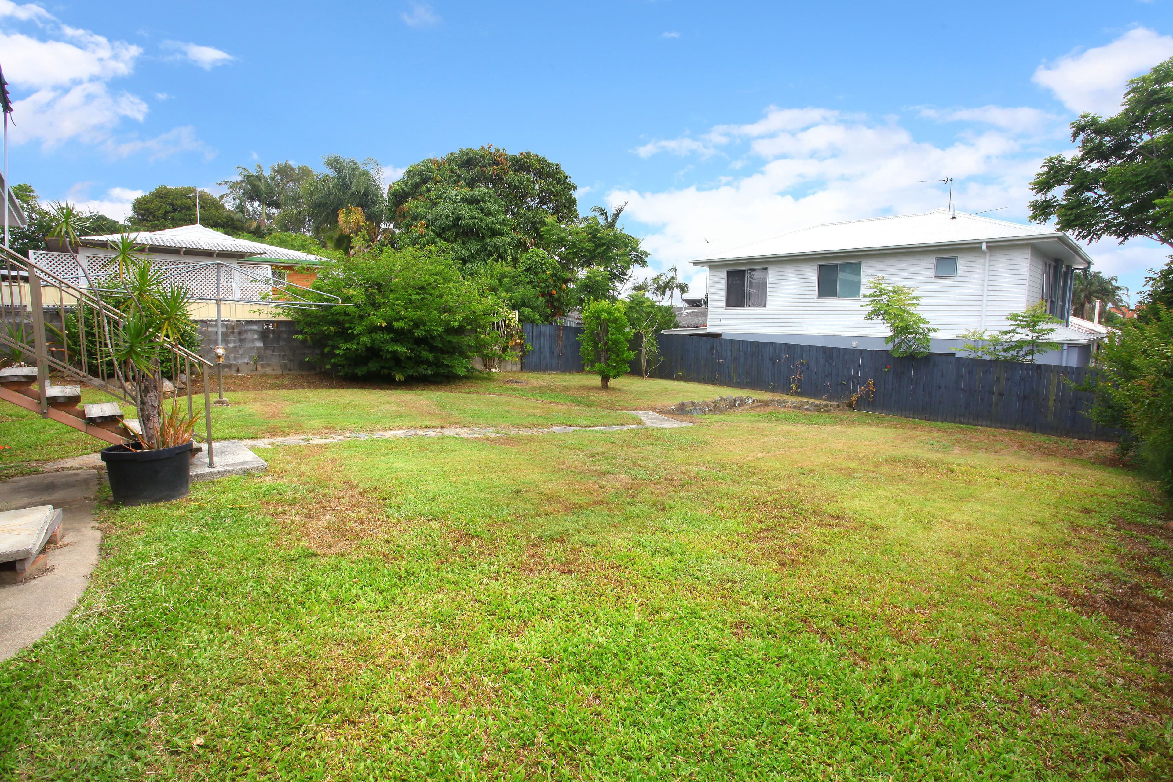 115 Falconer Street, Southport QLD 4215, Southport - Thumbnail 4