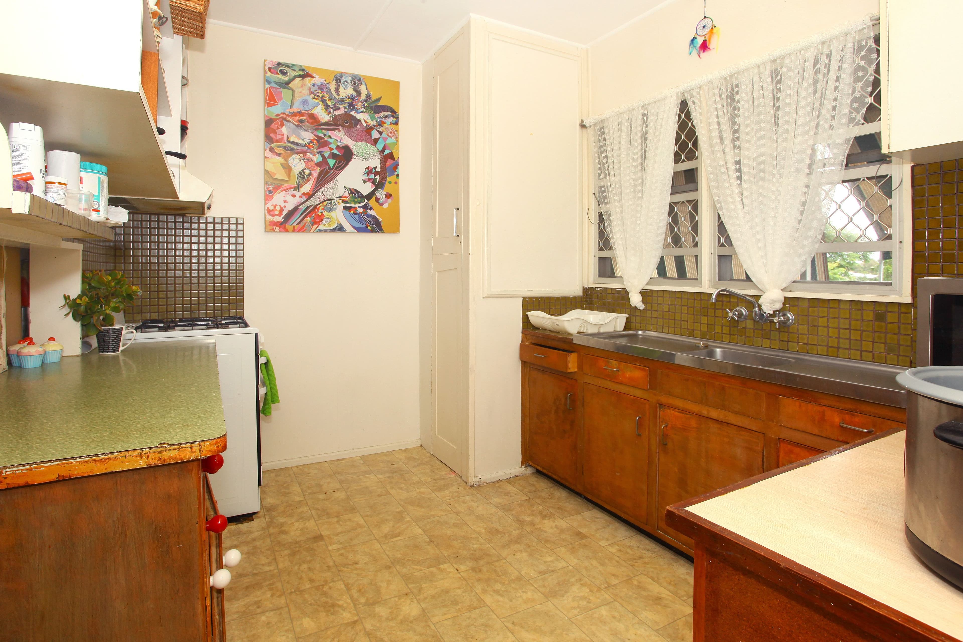 115 Falconer Street, Southport QLD 4215, Southport - Thumbnail 8