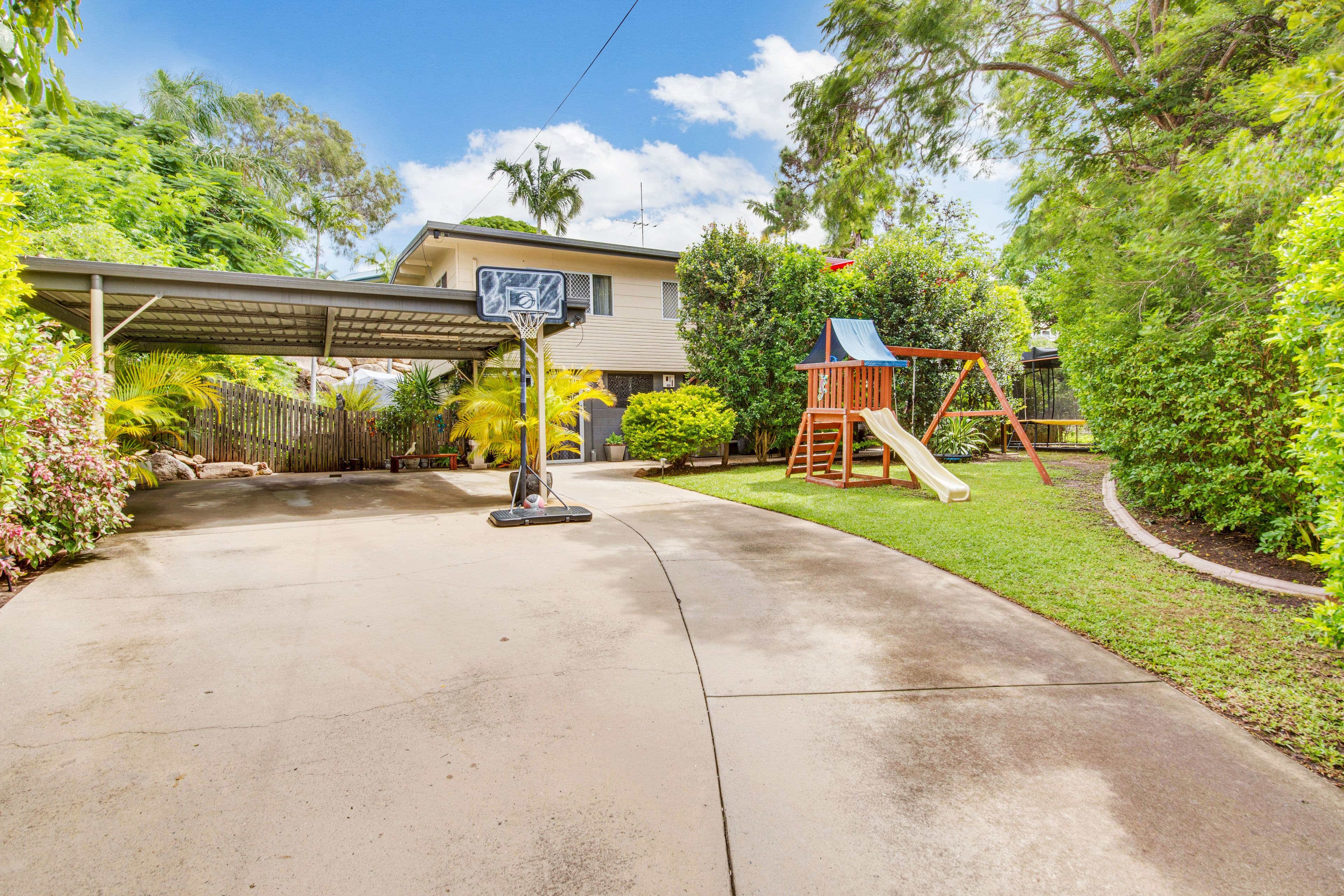 7 Quandong Court, Kin Kora QLD 4680, Kin Kora - Image 1