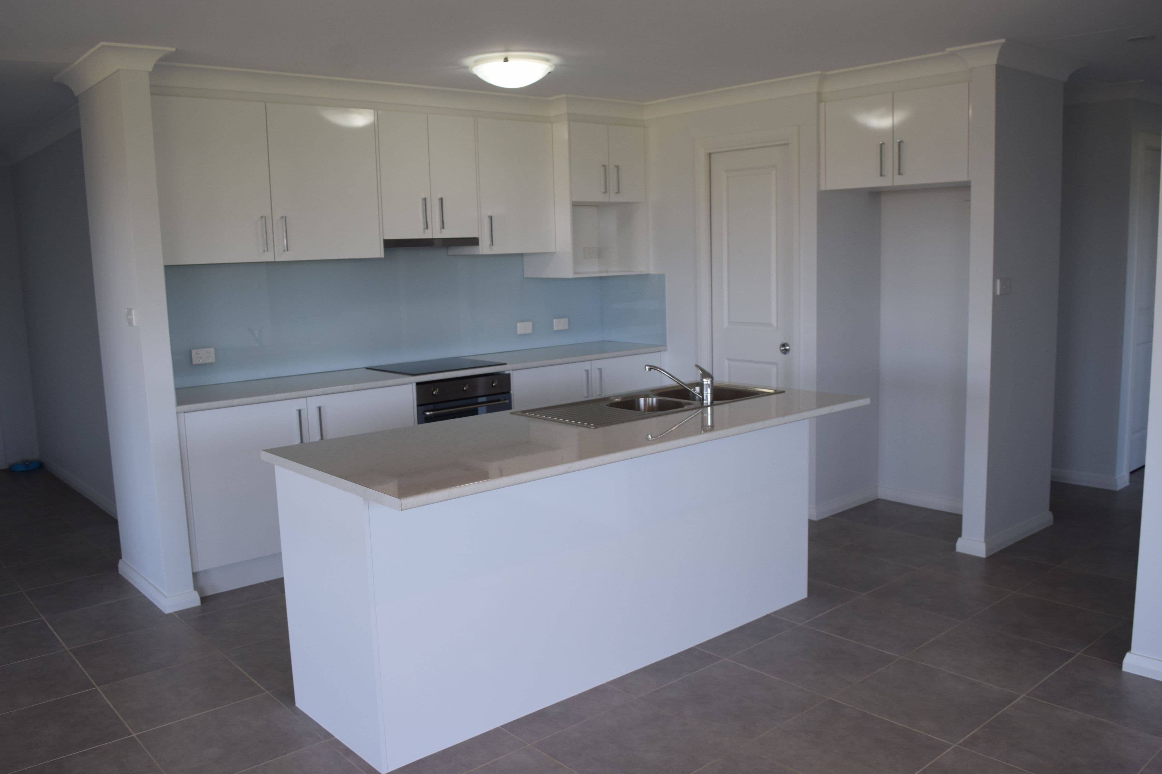 49 Lakeview Road, Guyra - Thumbnail 2