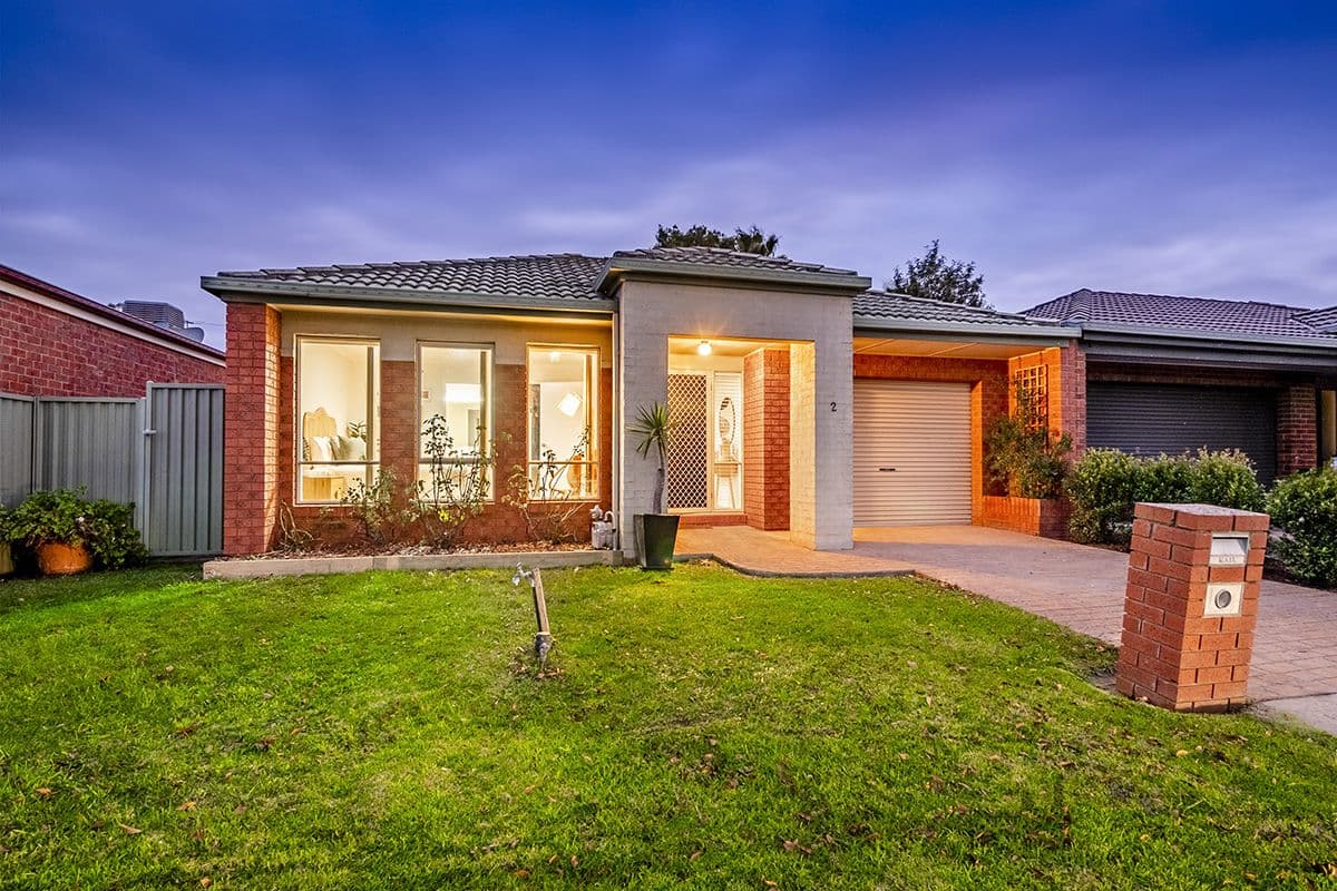 2 Gallop Close, Cranbourne East VIC 3977, Cranbourne East - Thumbnail 3