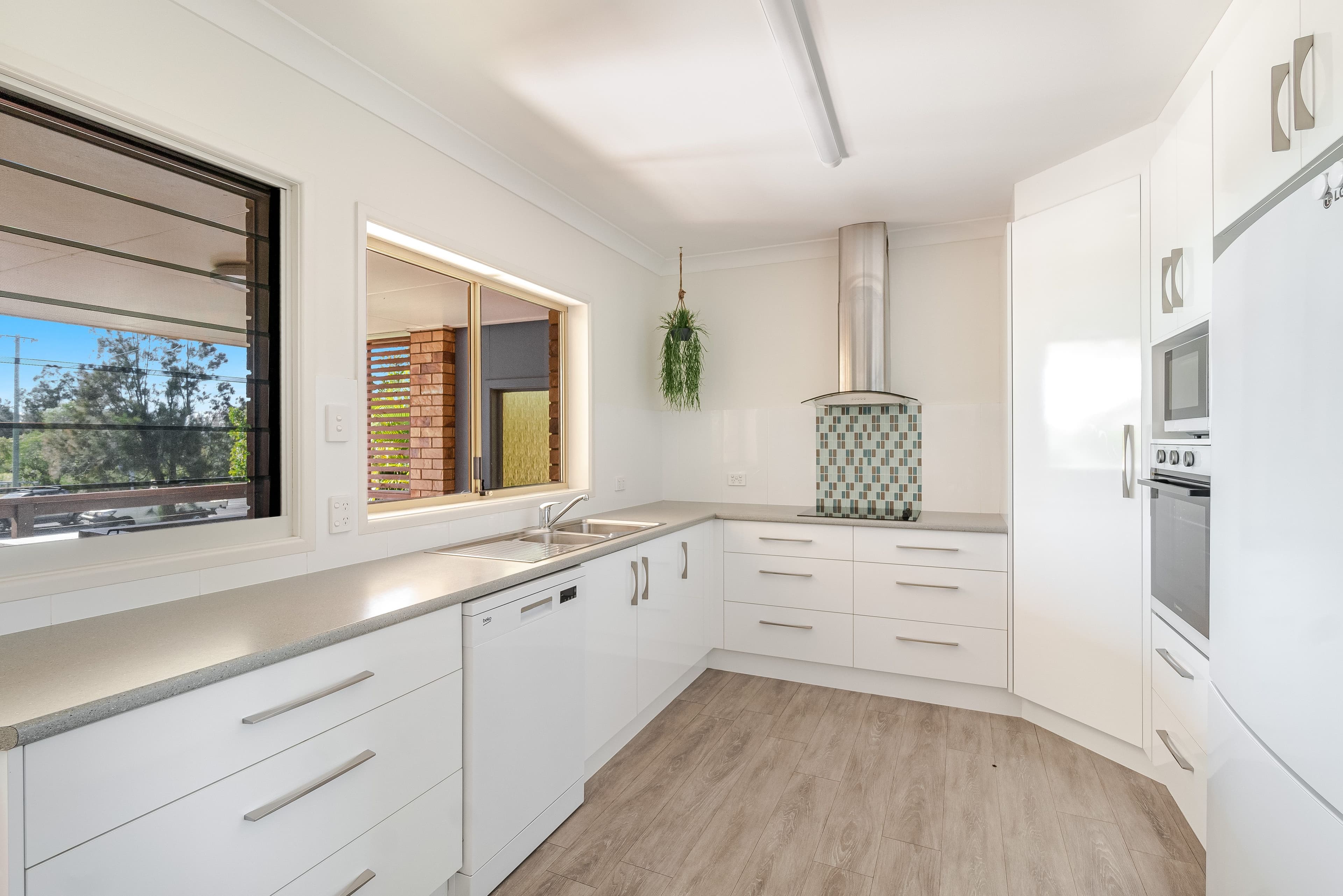 18 Yamba Road, Yamba NSW 2464, Yamba - Thumbnail 3