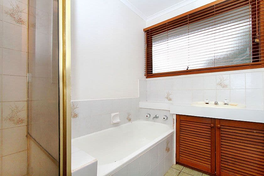 11 Septimus Close, MILL PARK VIC 3082, Mill Park - Thumbnail 7