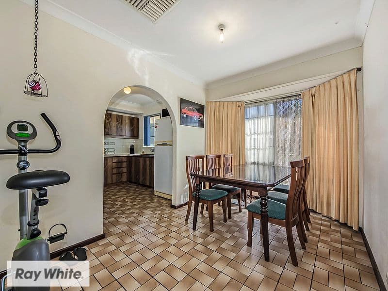 5 Dodds Place, Beechboro WA 6063, Beechboro - Thumbnail 3