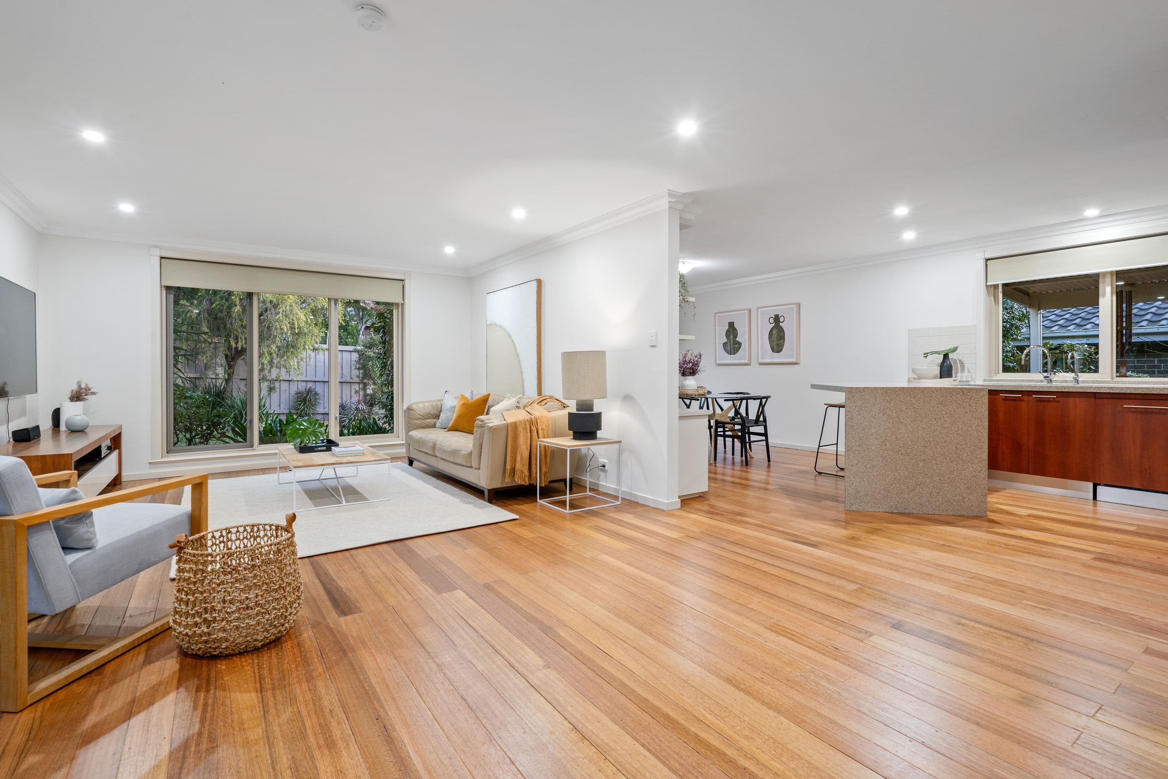 32 David Crescent, Bundoora VIC 3083, Bundoora - Thumbnail 2