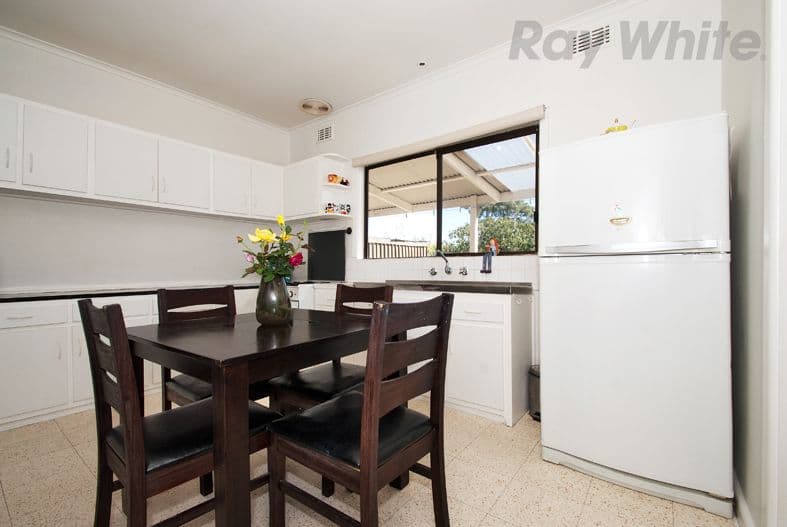 11 Lock Street, FAWKNER VIC 3060, Fawkner - Thumbnail 2