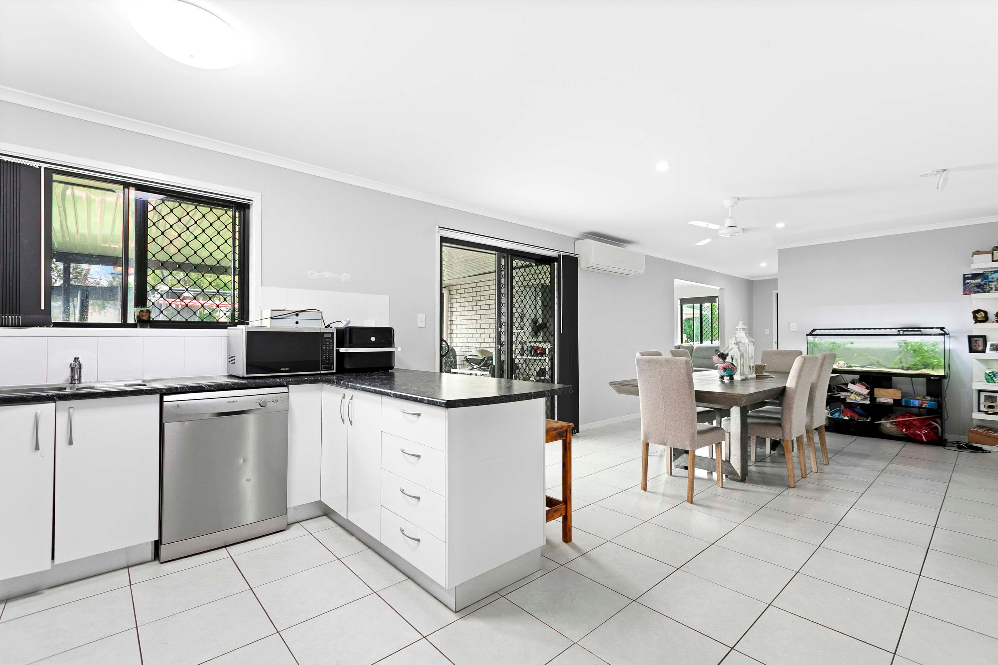 11 Chanak Close, Point Vernon QLD 4655, Point Vernon - Thumbnail 7