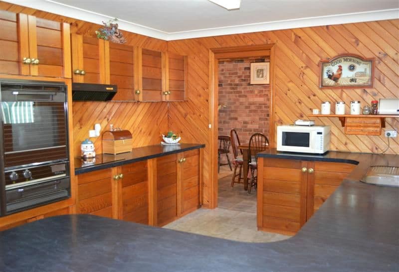 32 Mumford Crescent, DUBBO NSW 2830, Dubbo - Thumbnail 2