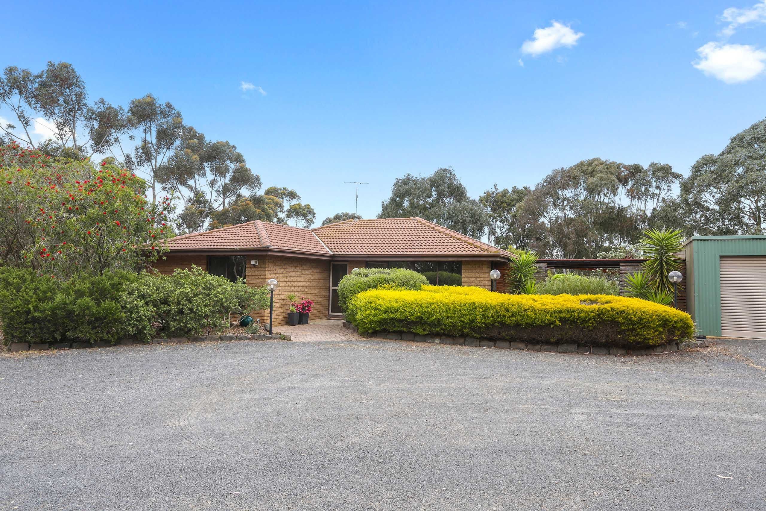 235 Windermere Road, Lara VIC 3212, Lara - Thumbnail 2