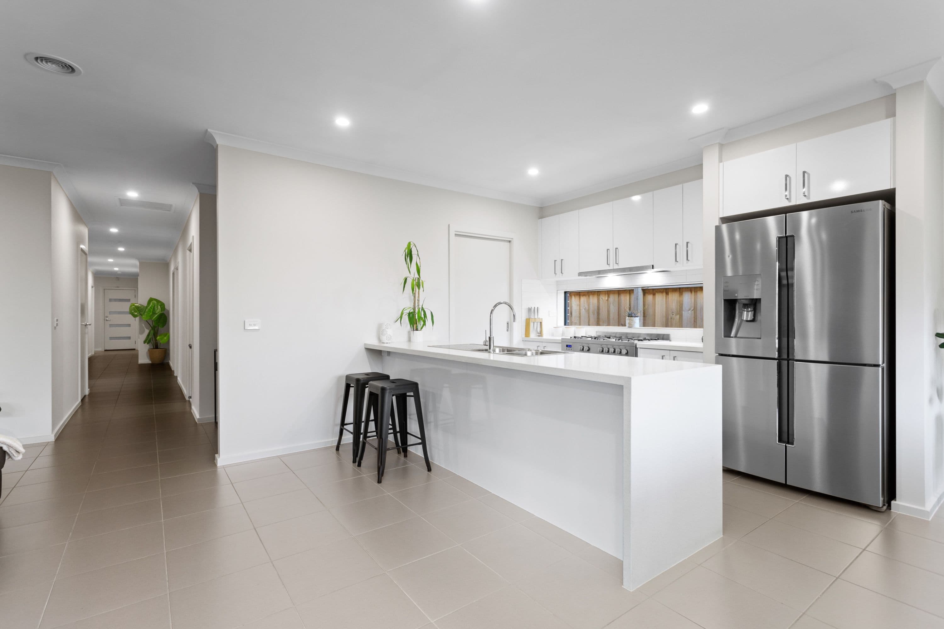 27 Naracoorte Avenue, Wollert VIC 3750, Wollert - Thumbnail 2