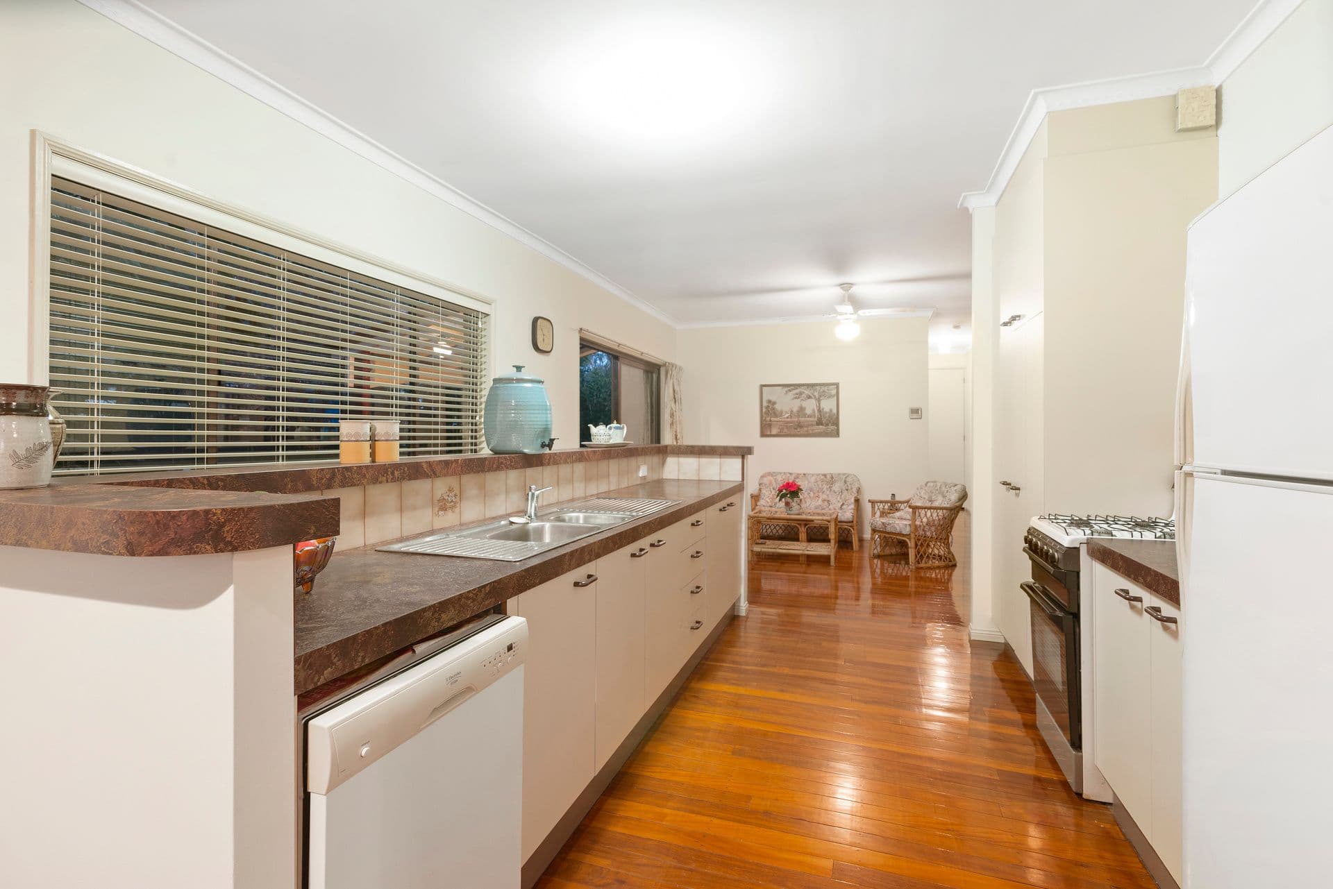 10 Ladds Ridge Road, Burleigh Heads QLD 4220, Burleigh Heads - Thumbnail 7