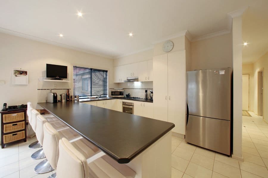 27 Heany Park Road, ROWVILLE VIC 3178, Rowville - Thumbnail 2