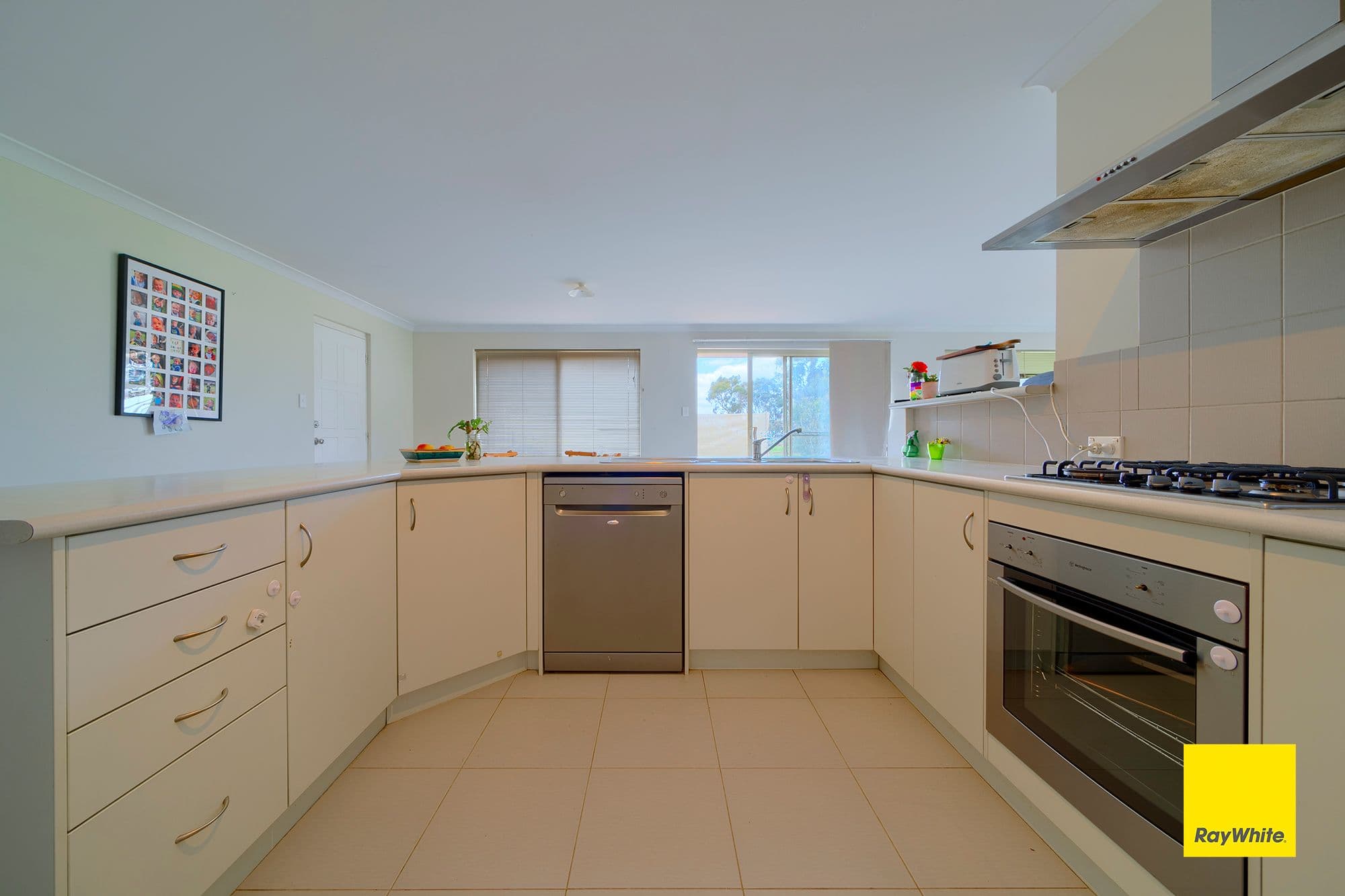 142 Sixth Avenue, Kendenup WA 6323, Kendenup - Thumbnail 4