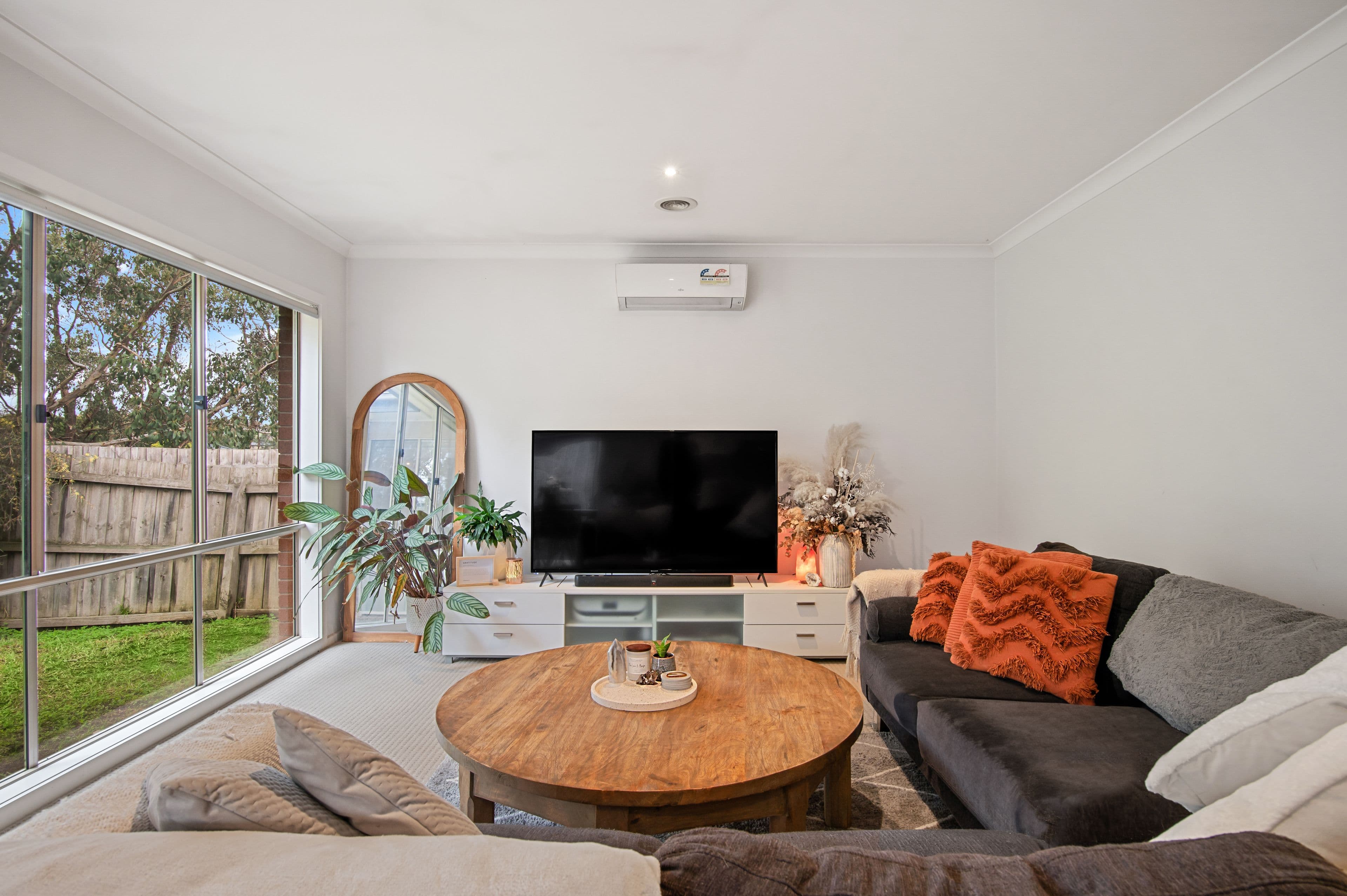 37 Balcombe Avenue, Mooroolbark VIC 3138, Mooroolbark - Thumbnail 3