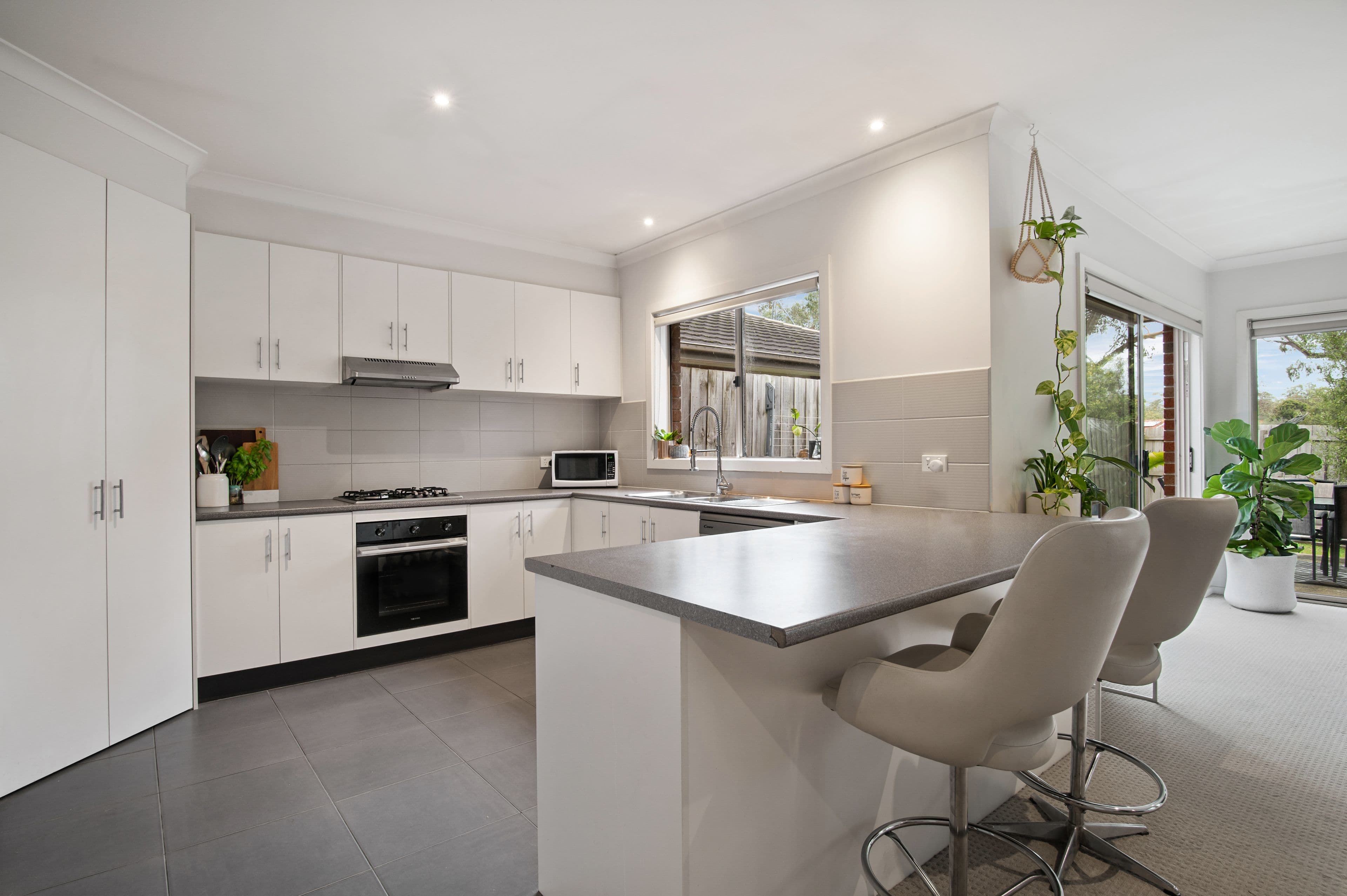 37 Balcombe Avenue, Mooroolbark VIC 3138, Mooroolbark - Thumbnail 4