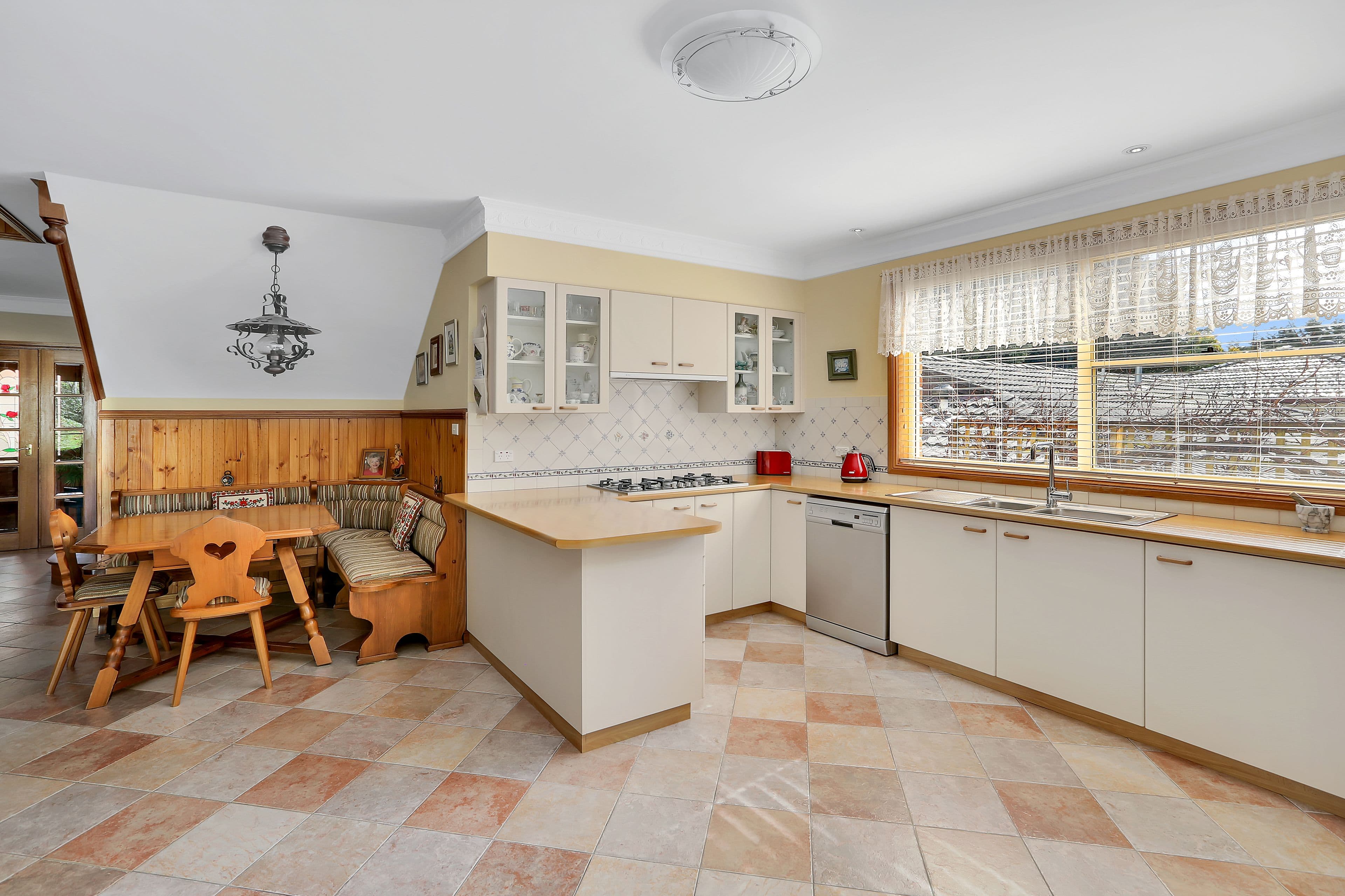 11 Jubilee Avenue, Blackheath NSW 2785, Blackheath - Thumbnail 3
