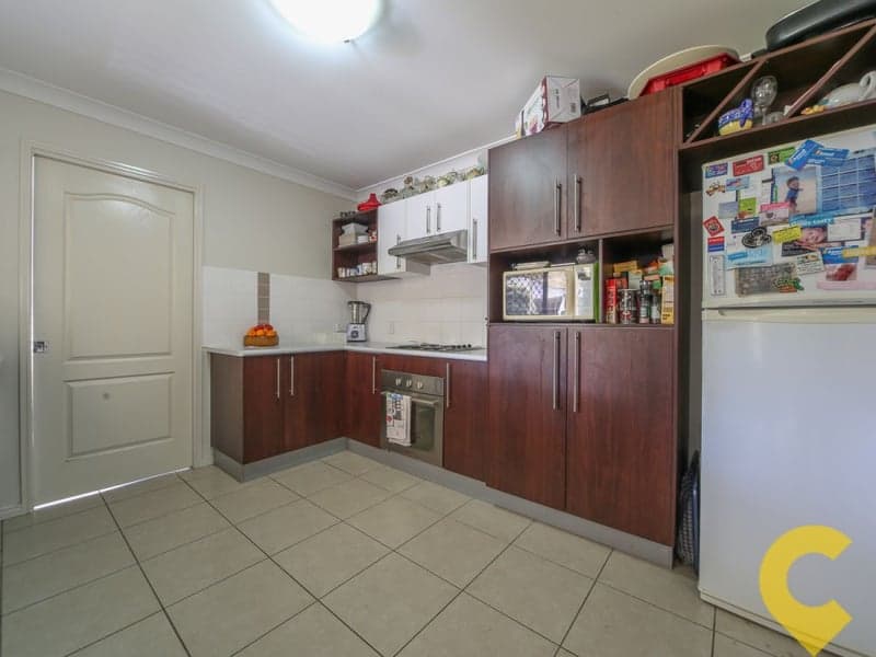 27 Shawnee Crescent, Pimpama - Thumbnail 2