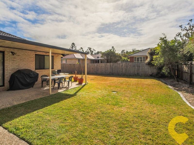 27 Shawnee Crescent, Pimpama - Thumbnail 4