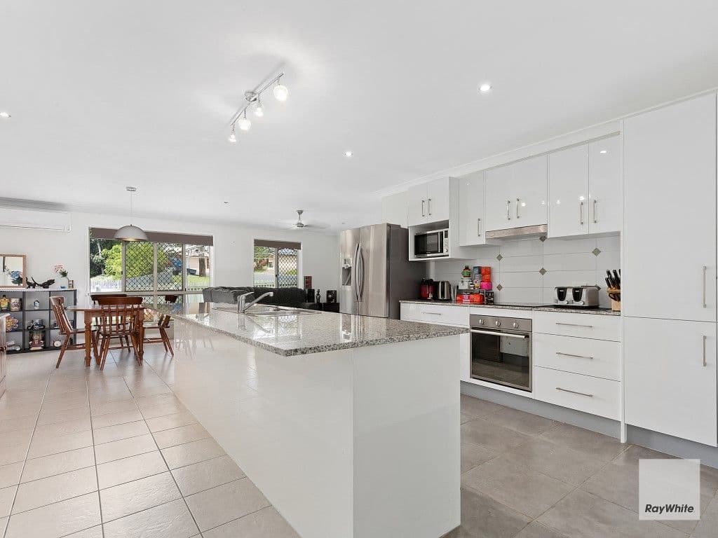 38 Peppermint Drive, Kawana QLD 4701, Kawana - Thumbnail 2