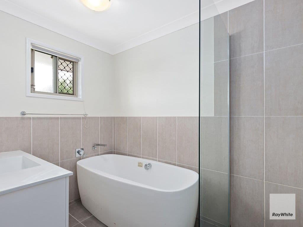 38 Peppermint Drive, Kawana QLD 4701, Kawana - Thumbnail 5